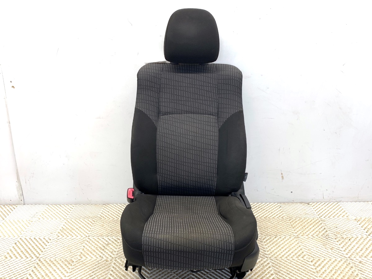 Sedile anteriore sinistro Toyota Avensis T27 Kombi 09-18