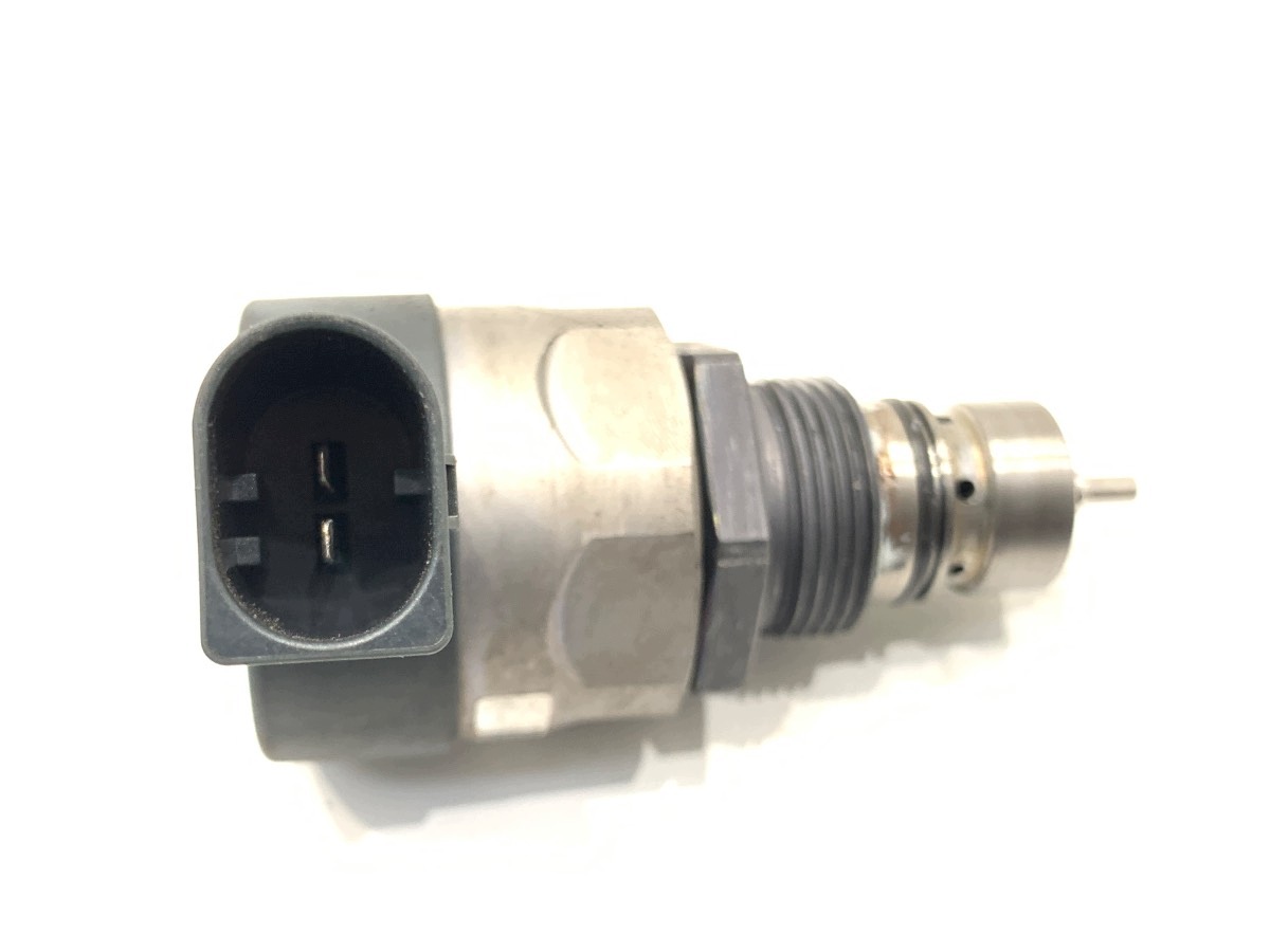 Régulateur de pression carburant Mercedes A6540780149 image 4