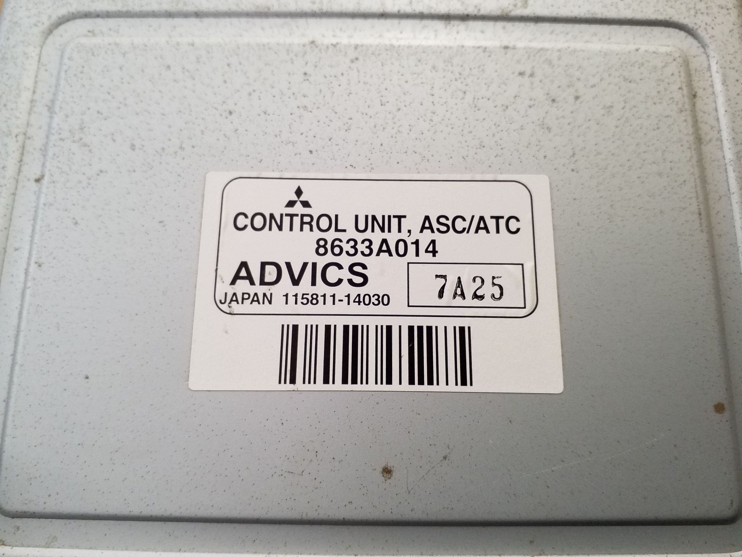 Mitsubishi Pajero ASC Control Unit 8633A014 image 3