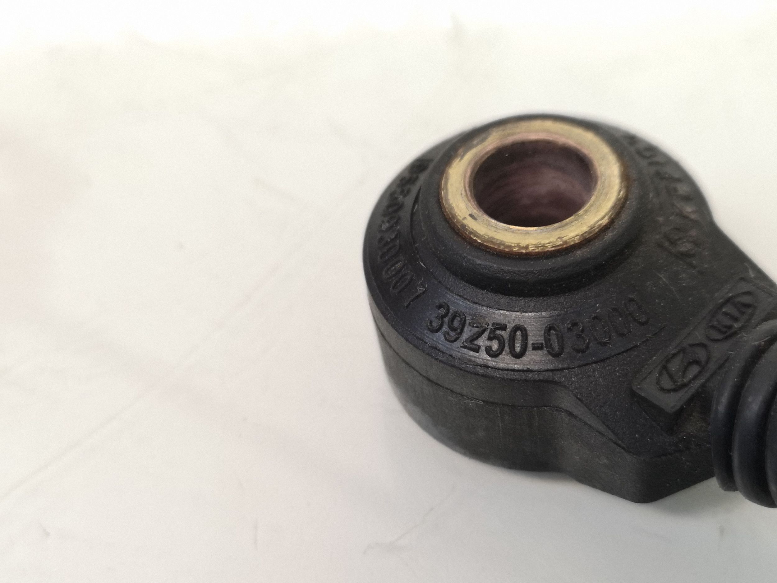 Kia Klopfsensor 39250-03000 gebraucht image 4