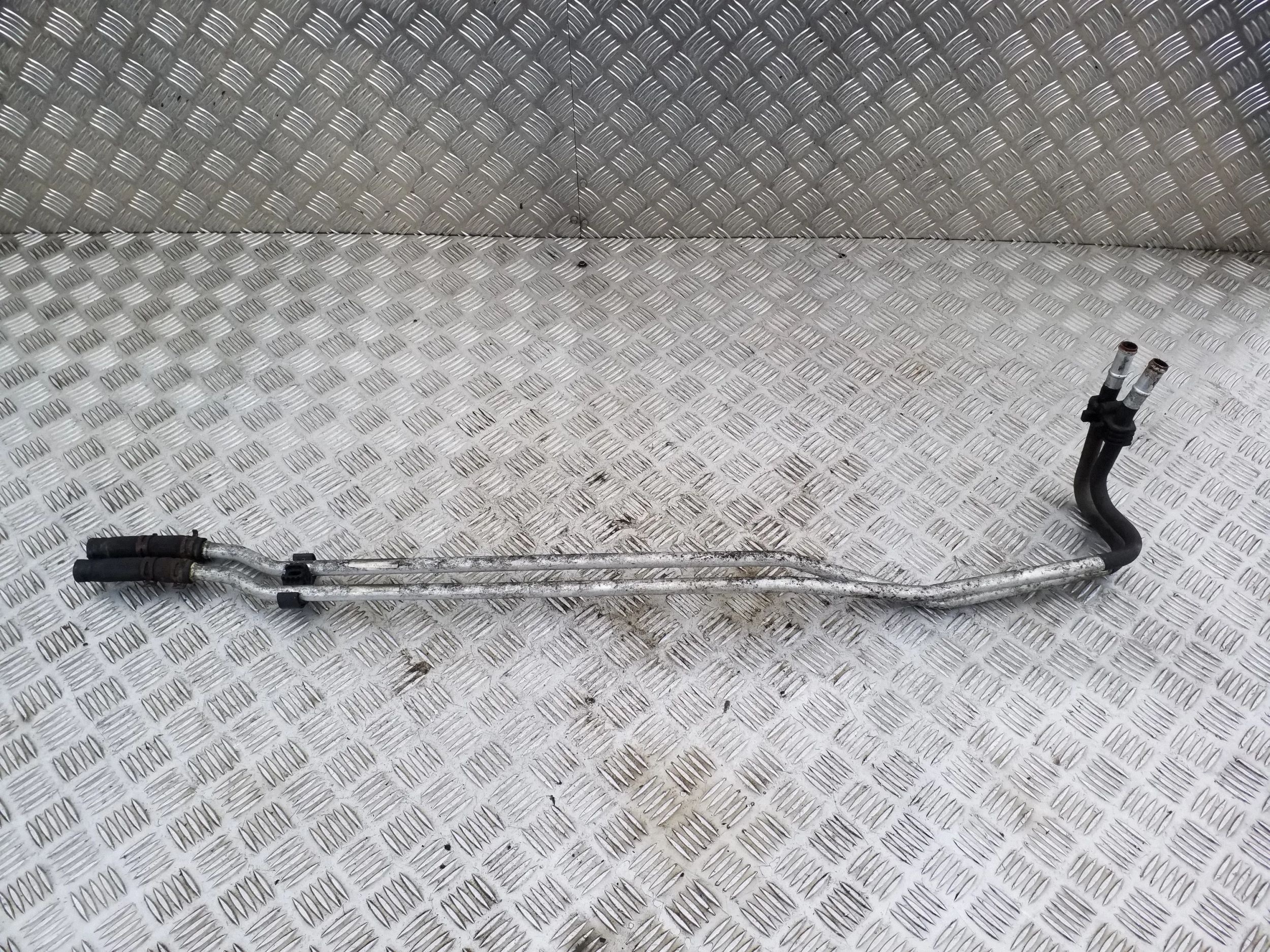 Mangueira do Aquecedor Traseiro VW Transporter T5 VAL226576 image 2