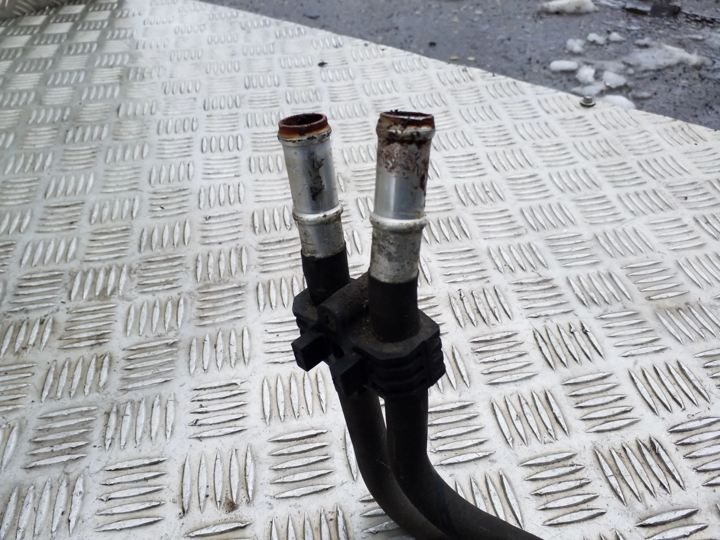 Mangueira do Aquecedor Traseiro VW Transporter T5 VAL226576 image 4