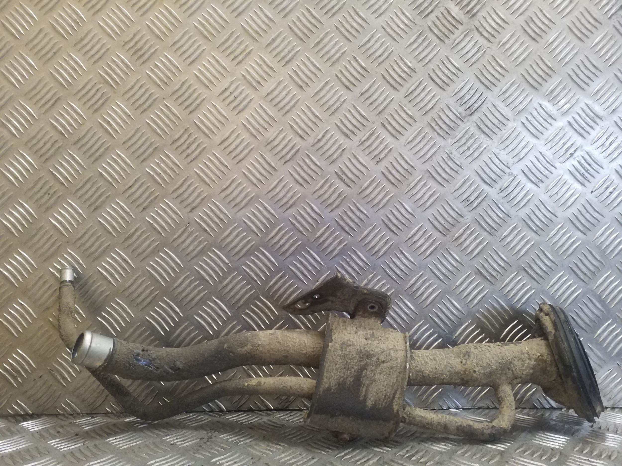 Nissan Navara D23 brandstoftankdop image 3