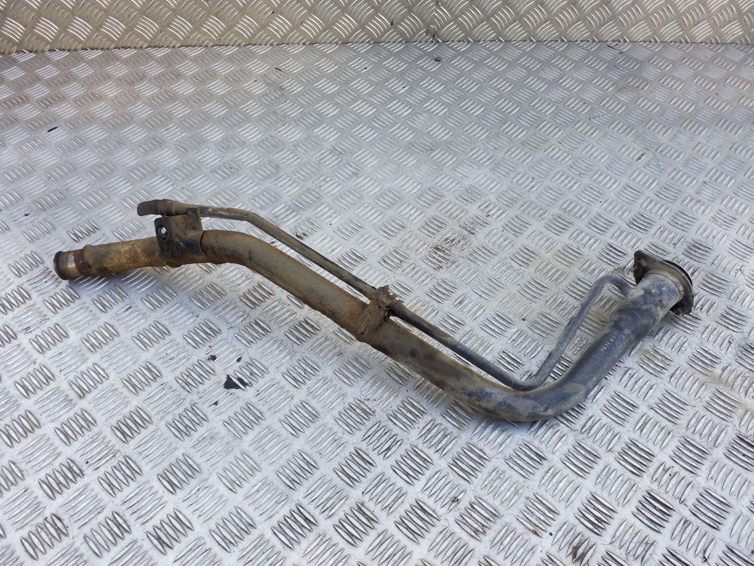 Suzuki Grand Vitara II brandstoftankdop image 3
