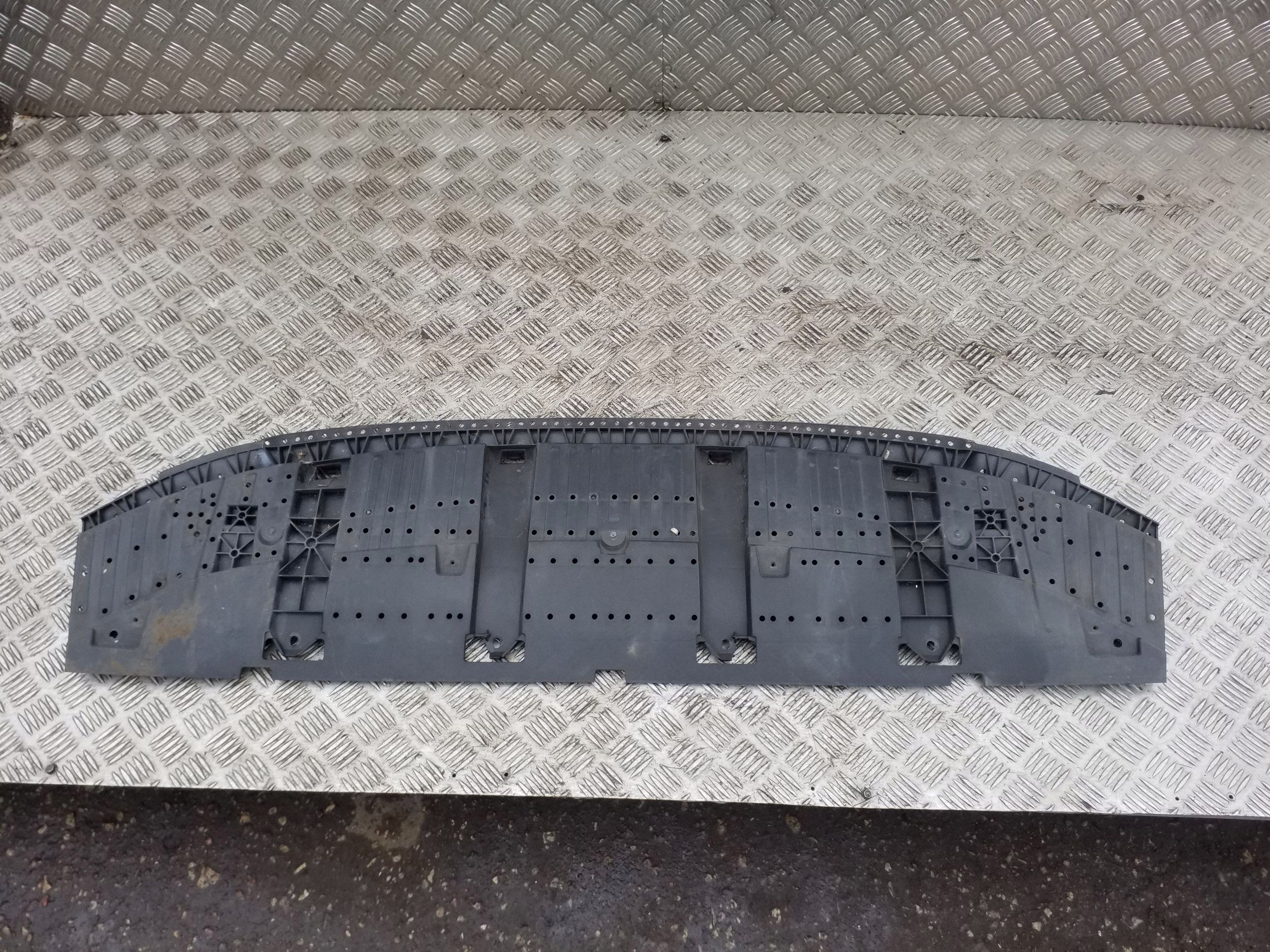 Audi Q3 8U Front Bumper Cover 8U0807233C image 3