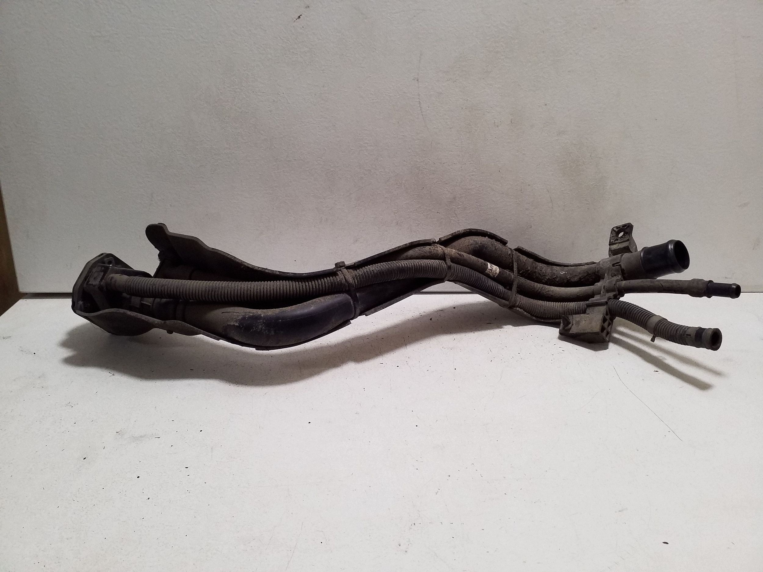 KIA Stonic Kraftstoffeinfüllstutzen OEM VAL300938