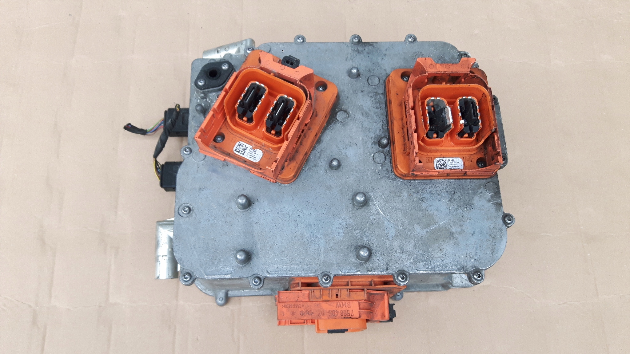 BMW i3 Batterie Contrôleur Onduleur image 2