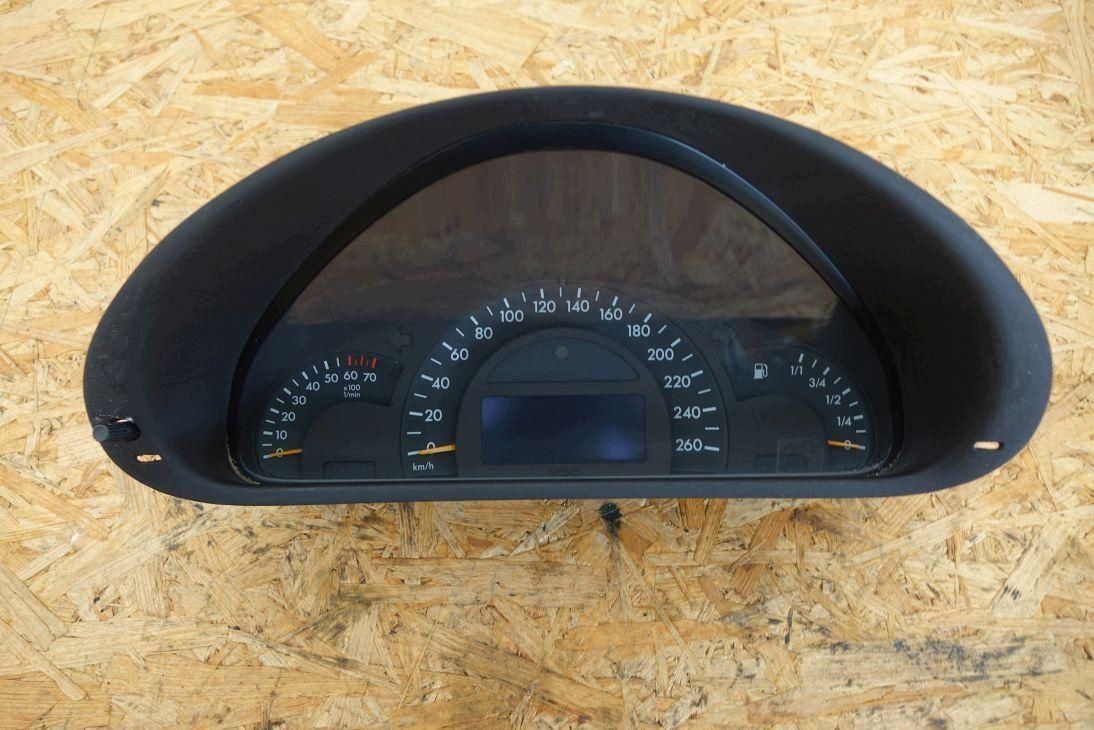 MERCEDES W203 A2035406111