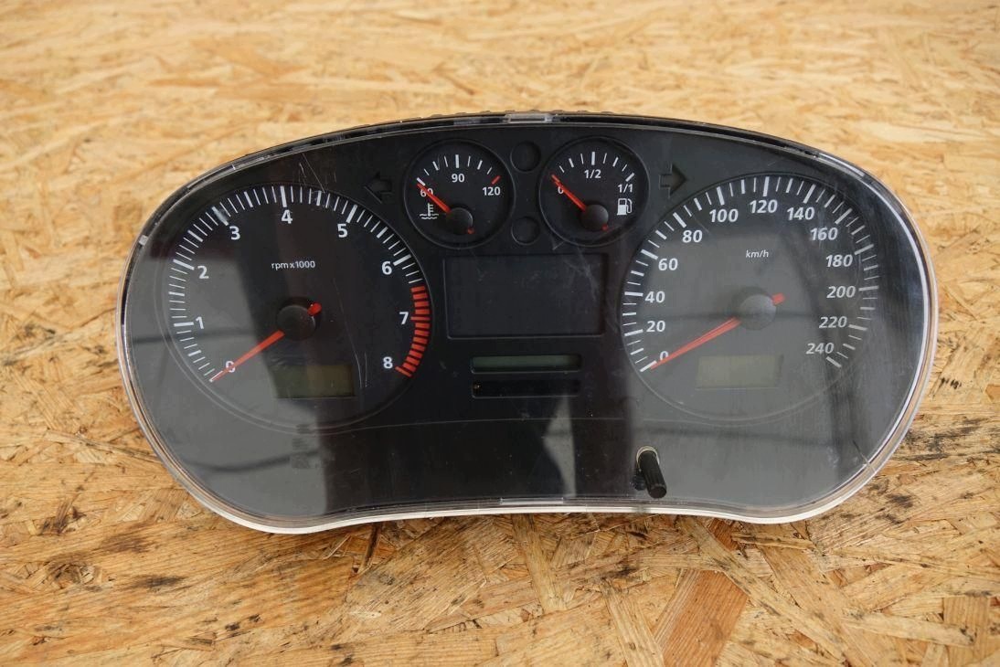EU SEAT LEON LEVEL W01M0920821A image 2