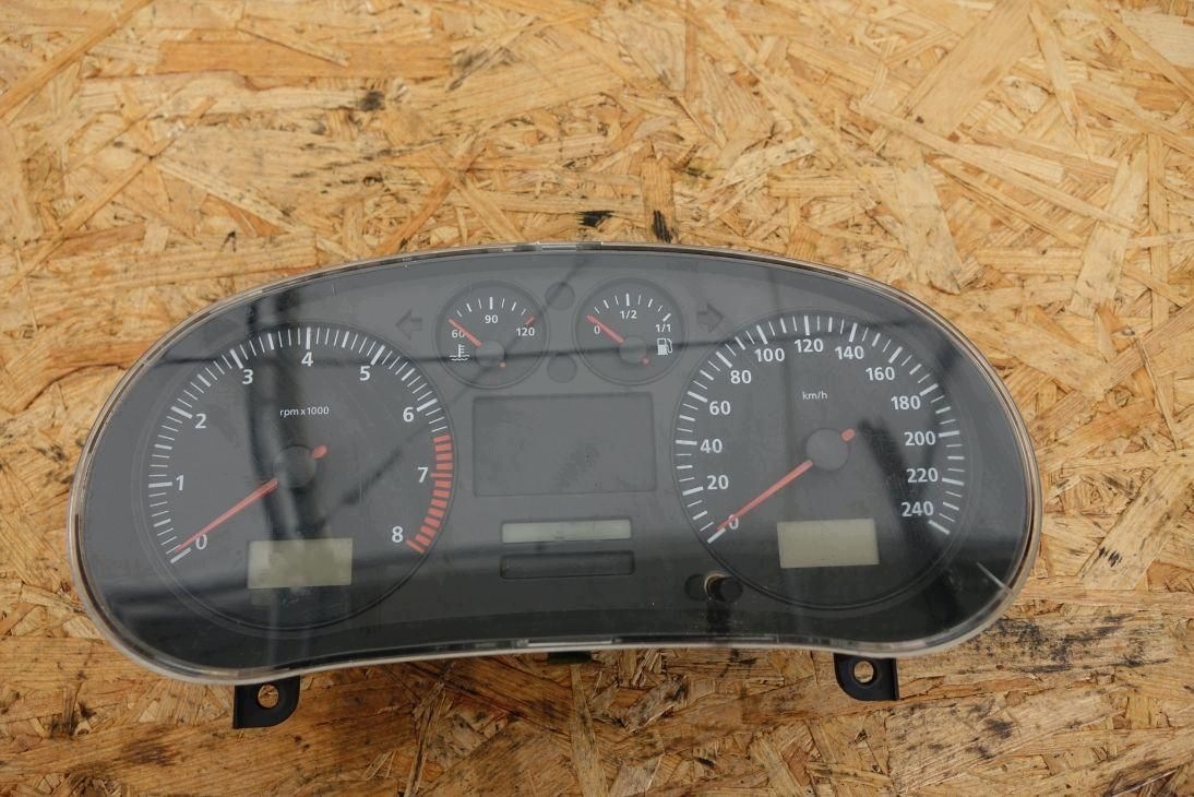 EU SEAT LEON LEVEL W01M0920821A