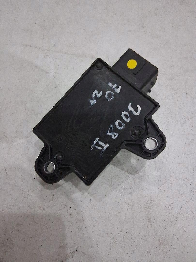 Module Start Stop Peugeot 5008 II 1.6 THP 9828207680 image 3