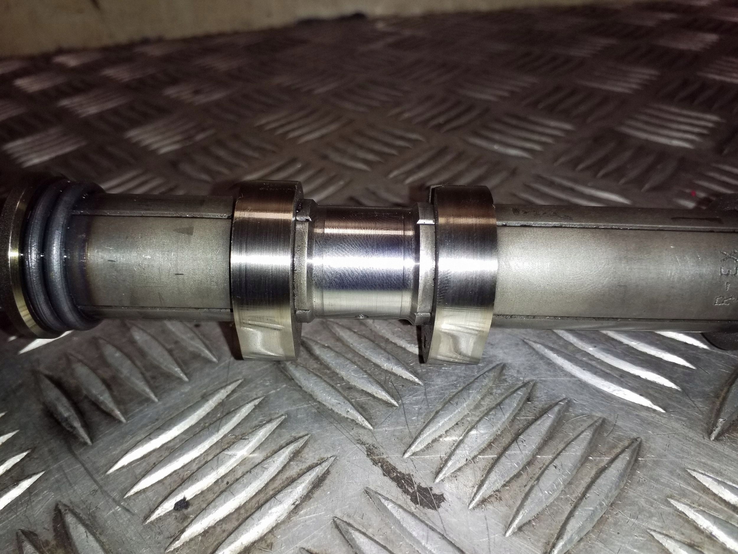 Eixo de comando usado Subaru Outback BR 2.0D 110kW image 5