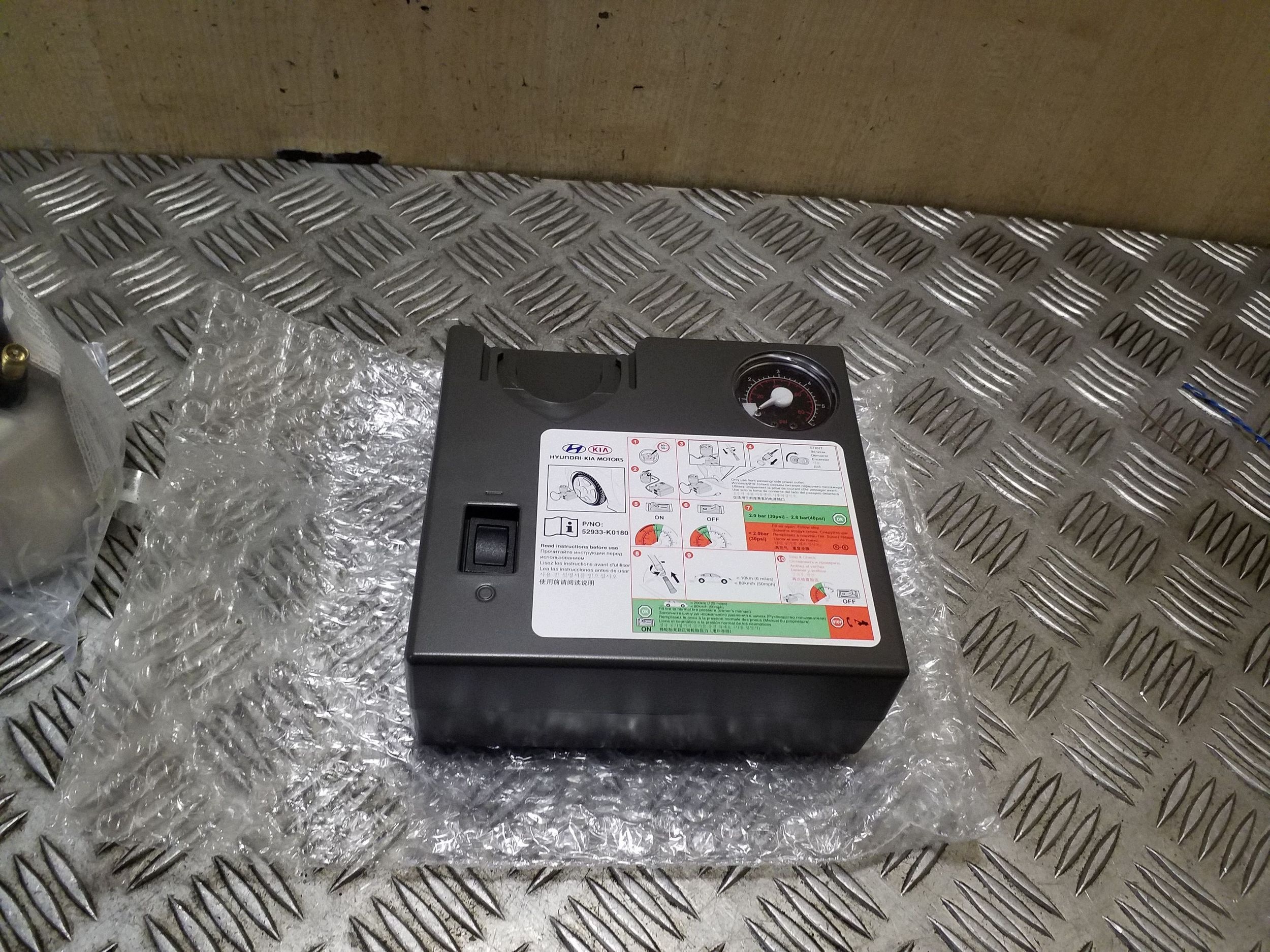 KIA SOUL COMPRESOR MOTOR 52933K0180 image 4