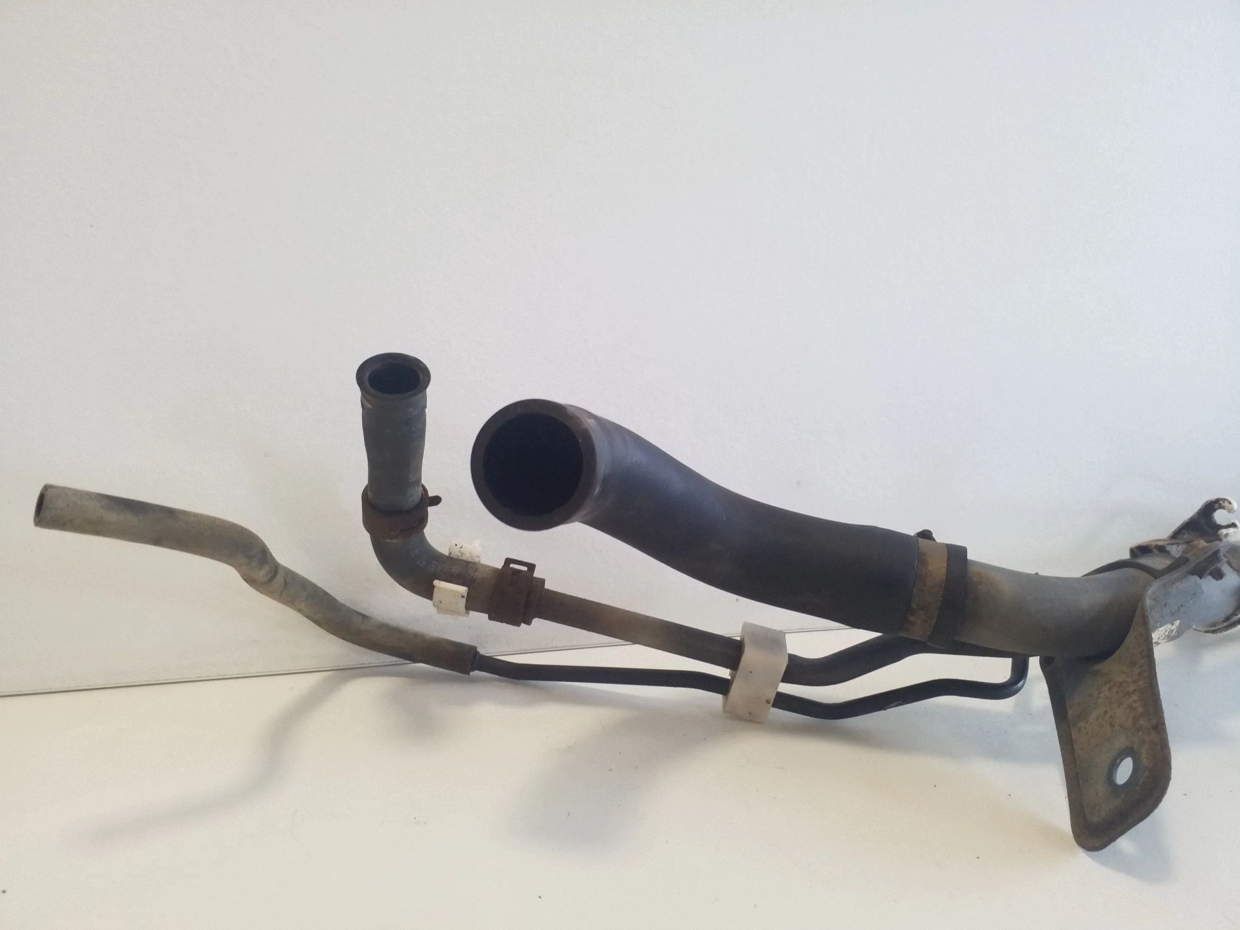 Toyota Hilux AN120/AN130 Bränsletanklock image 3