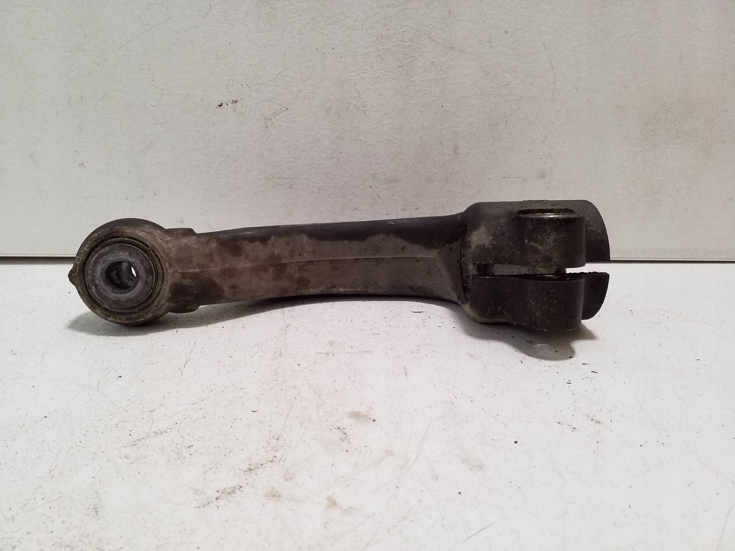 Maserati Ghibli Lower Shock Mount Right 065138800 image 3