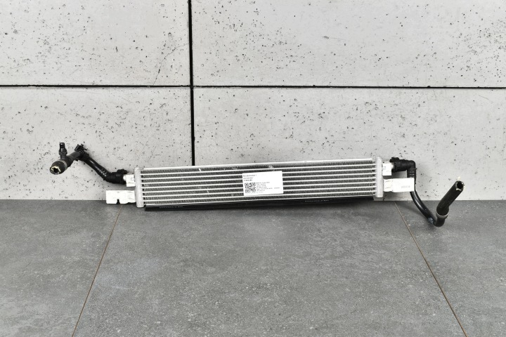 ORIGINAL ÖLKÜHLER BMW 8679837 BMW 3 G20 G21 G22 G23 G26 G42