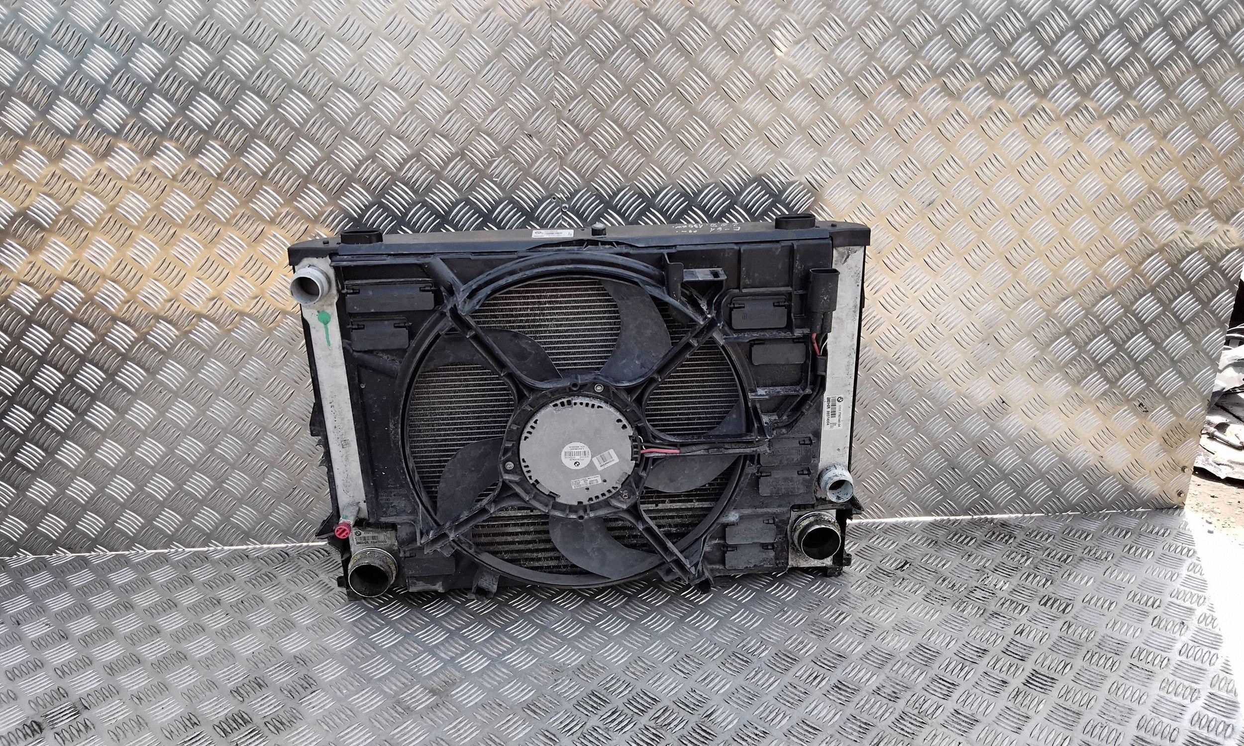 BMW 5 E60 E61 Radiateur P1127004 image 9