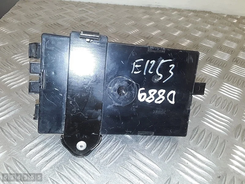 2009 Renault Trafic II ECU P8200943317