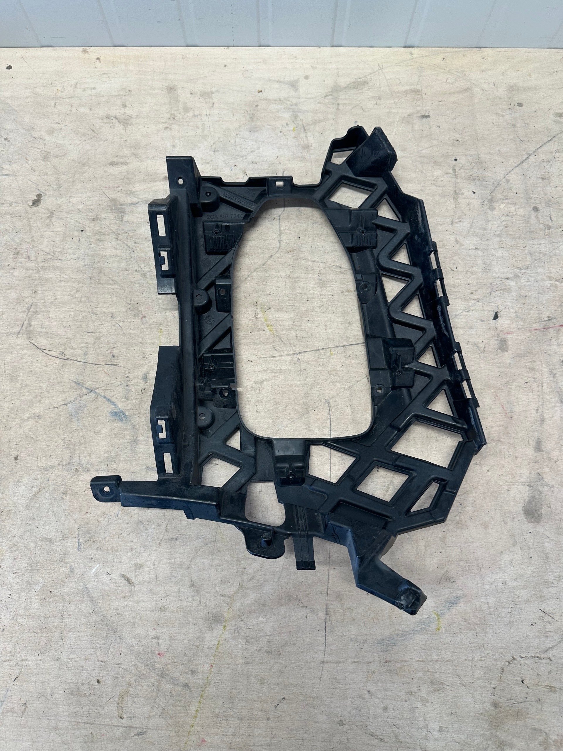 Soporte Parachoques Delantero Derecho VW T-Roc