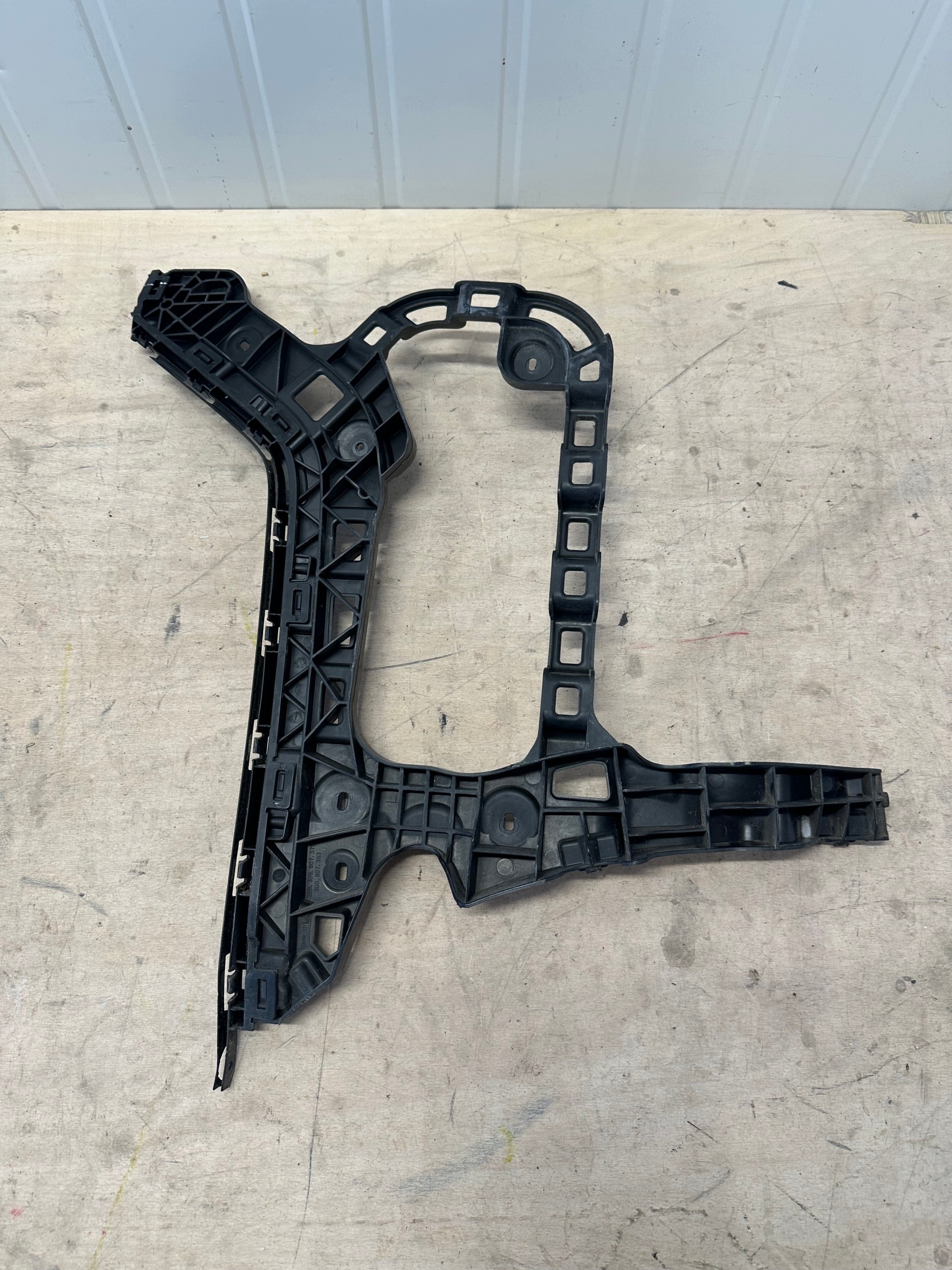 Soporte Parachoques Trasero Derecho VW Passat B8