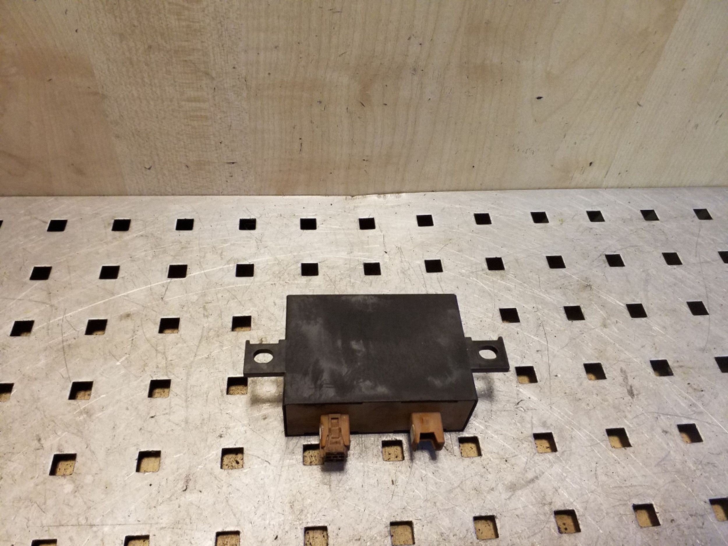 MITSUBISHI SPACE WAGON MODULE IMMOBILISER 7M0953257F image 3