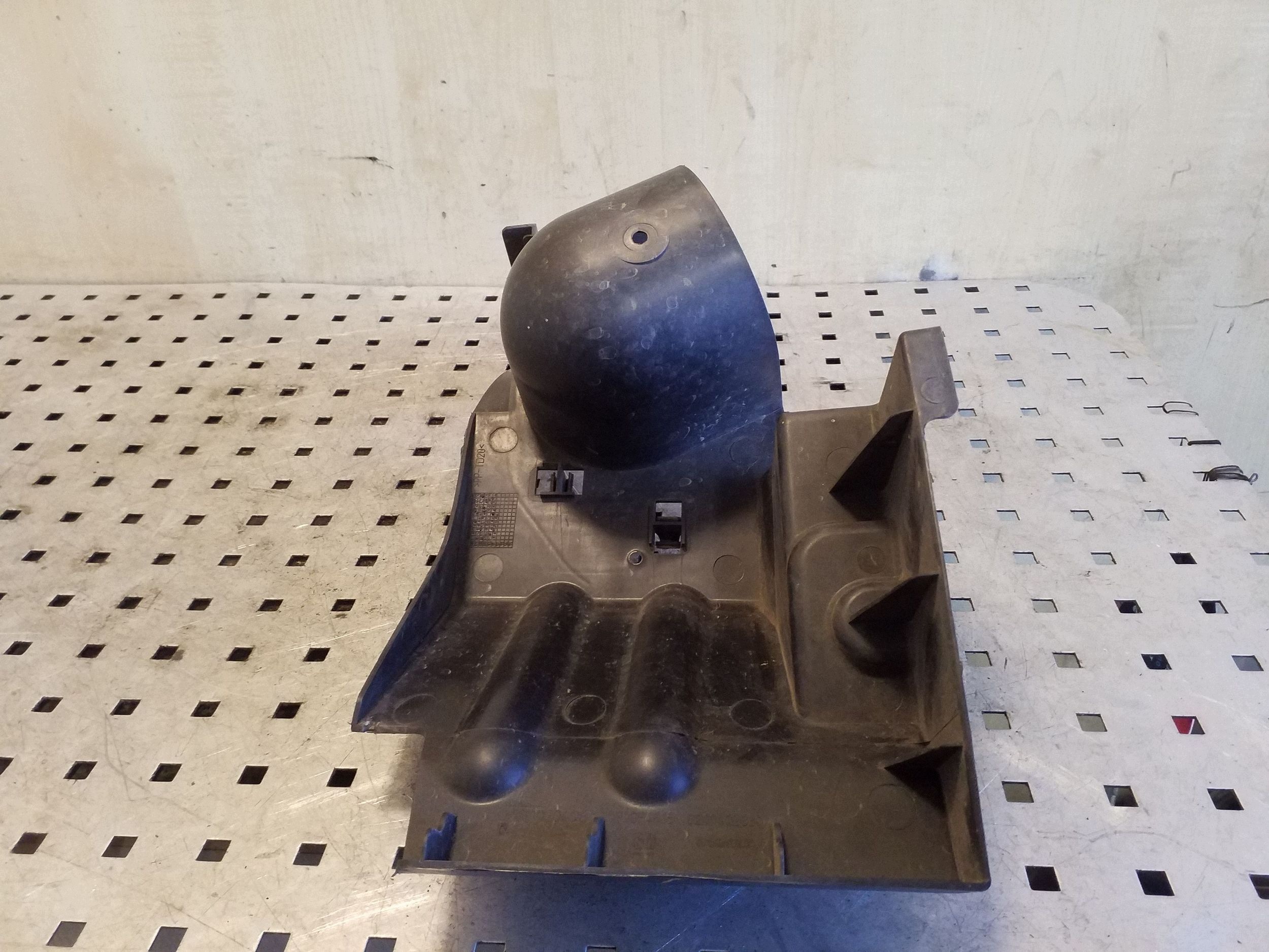 NISSAN PRIMASTAR OTHER PART OF CAROSERIA PIDE LEVELS 8200422830
