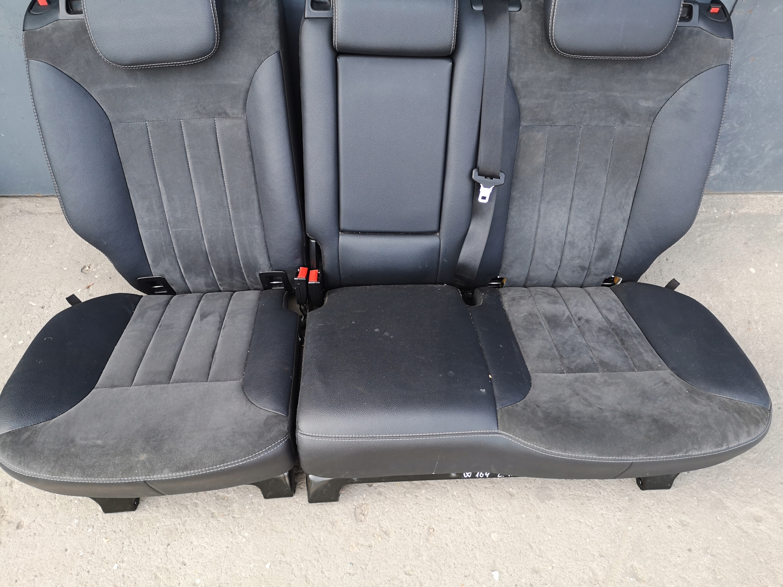 Canapé arrière Mercedes ML W164 image 6