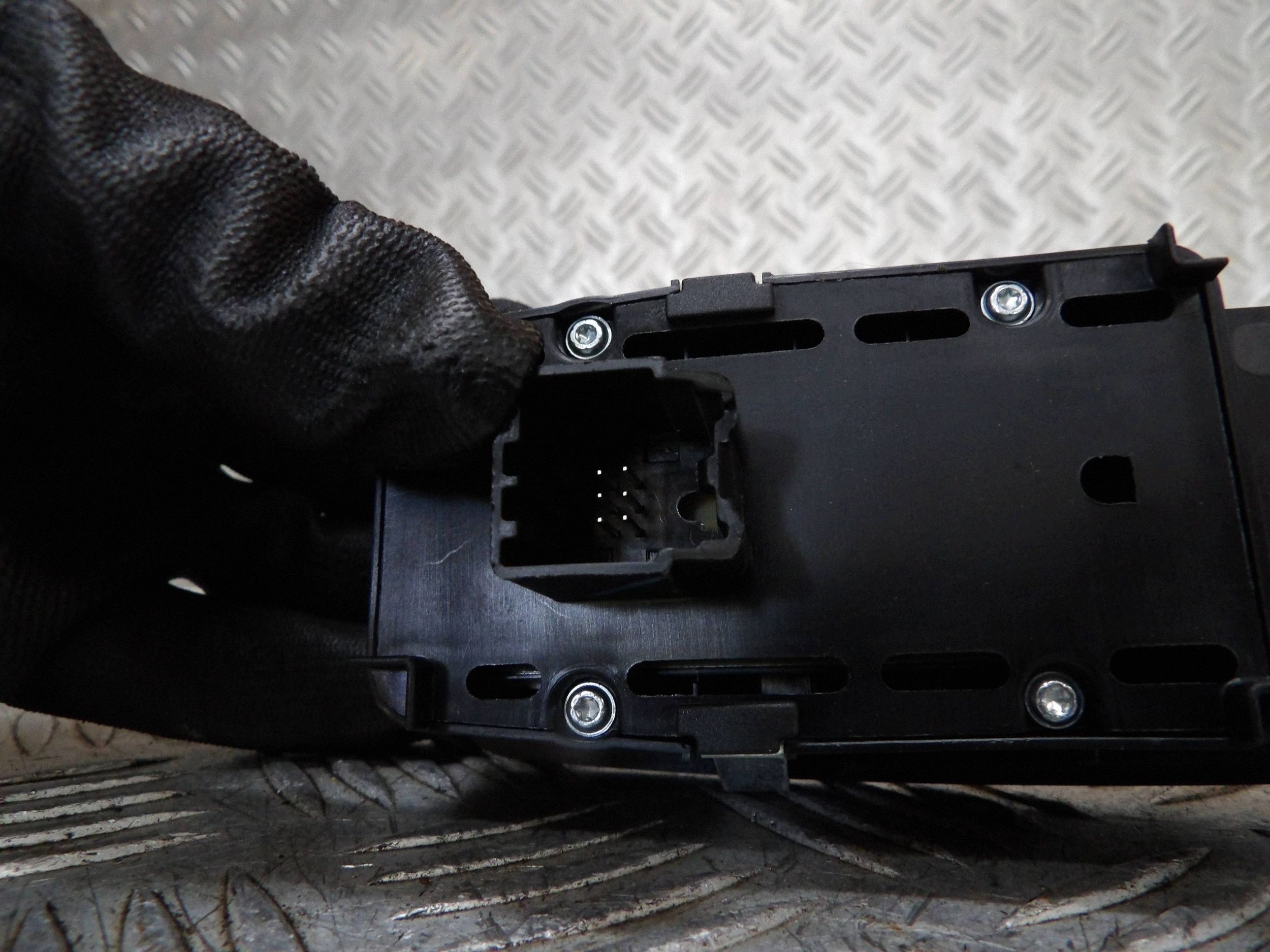 Jeep Grand Cherokee WK2 Window Switch Panel 68030822AC image 4