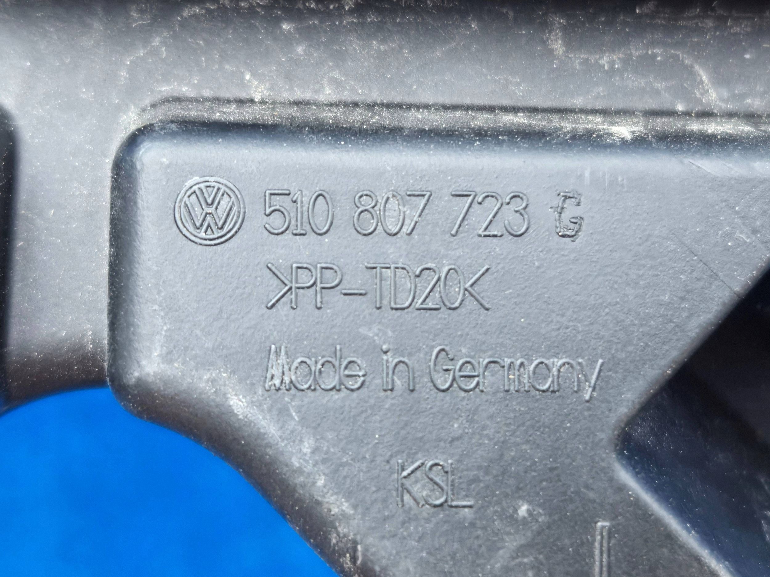 Gleitstück Stoßfänger vorne links VW Golf Sportsvan DWZ11859 image 3