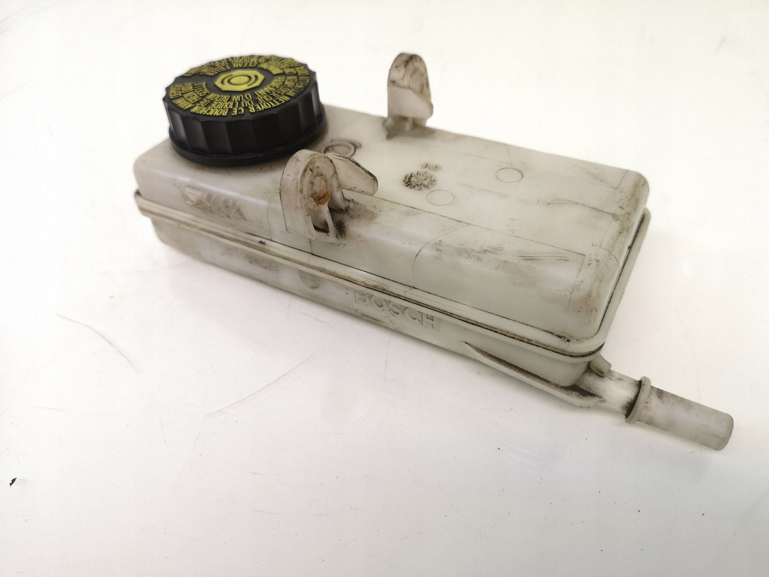 Peugeot OE 9680931580 Brake Fluid Reservoir image 2