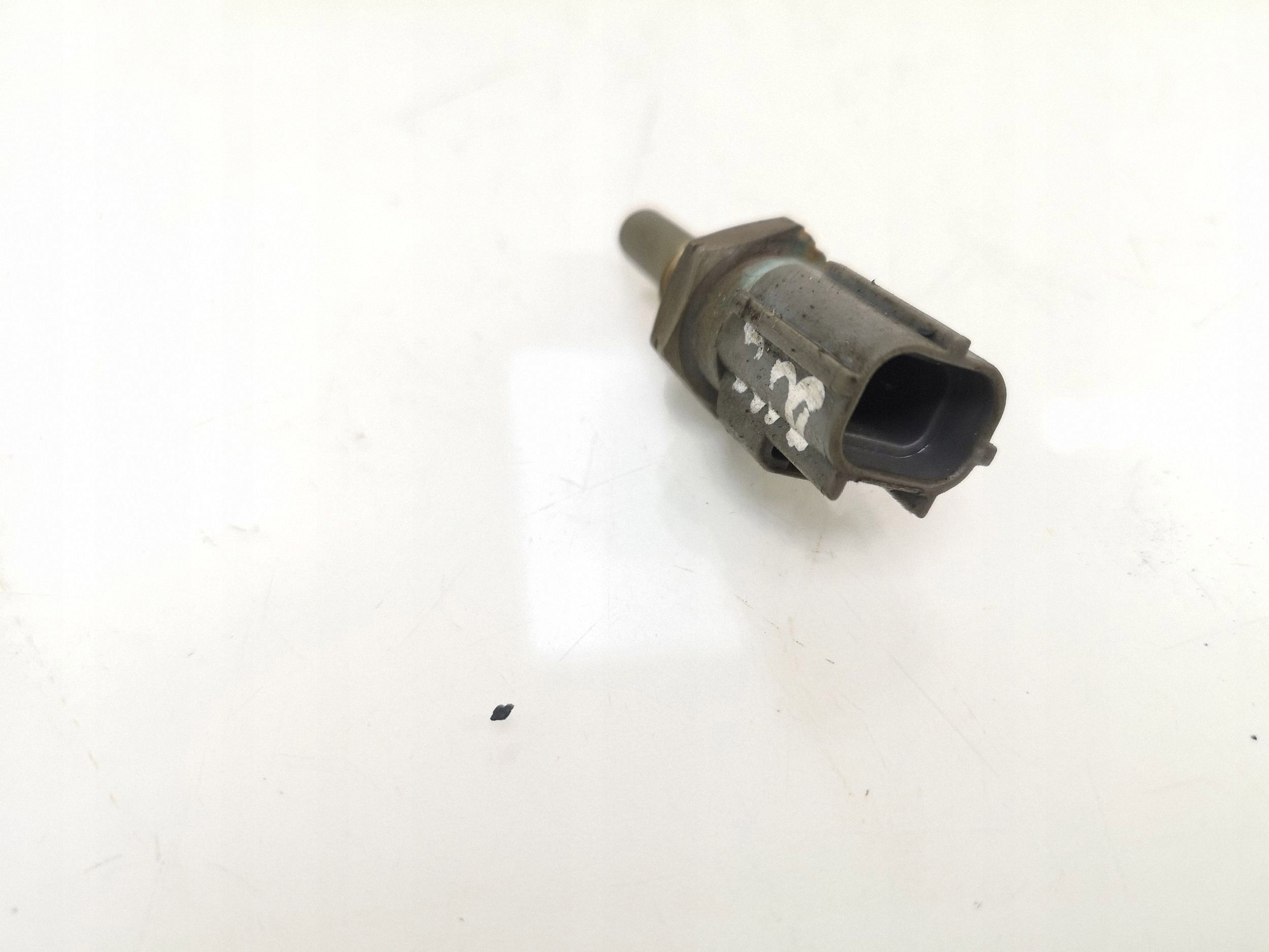 Toyota Avensis Verso 2003 jäähdytysnesteen lämpötila-anturi OEM 8942235010