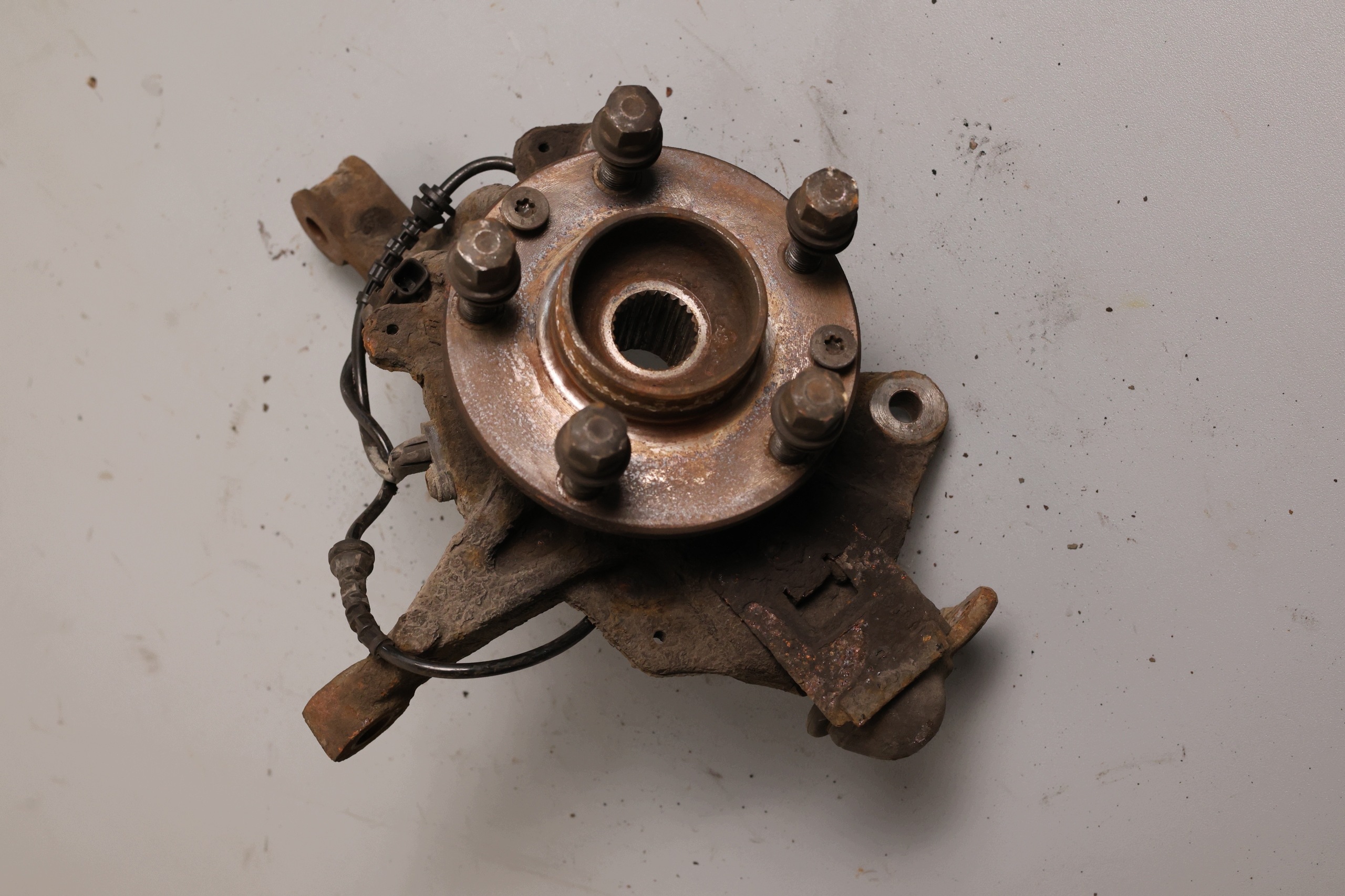 Fusée de pivot avant droite Renault Mégane III 1.4 TCe image 2