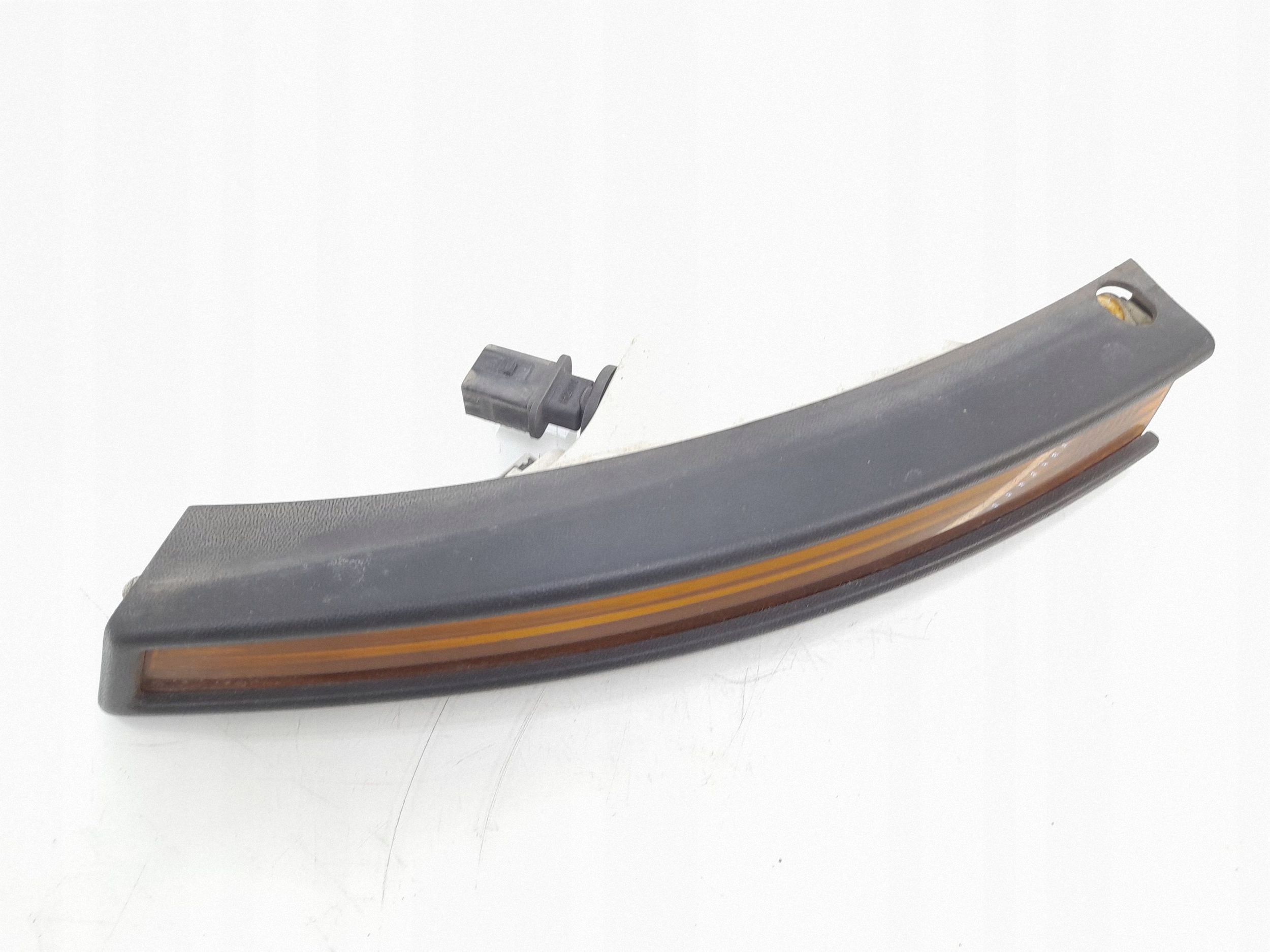 Direction indicator frame with original Volkswagen OE 3C080717