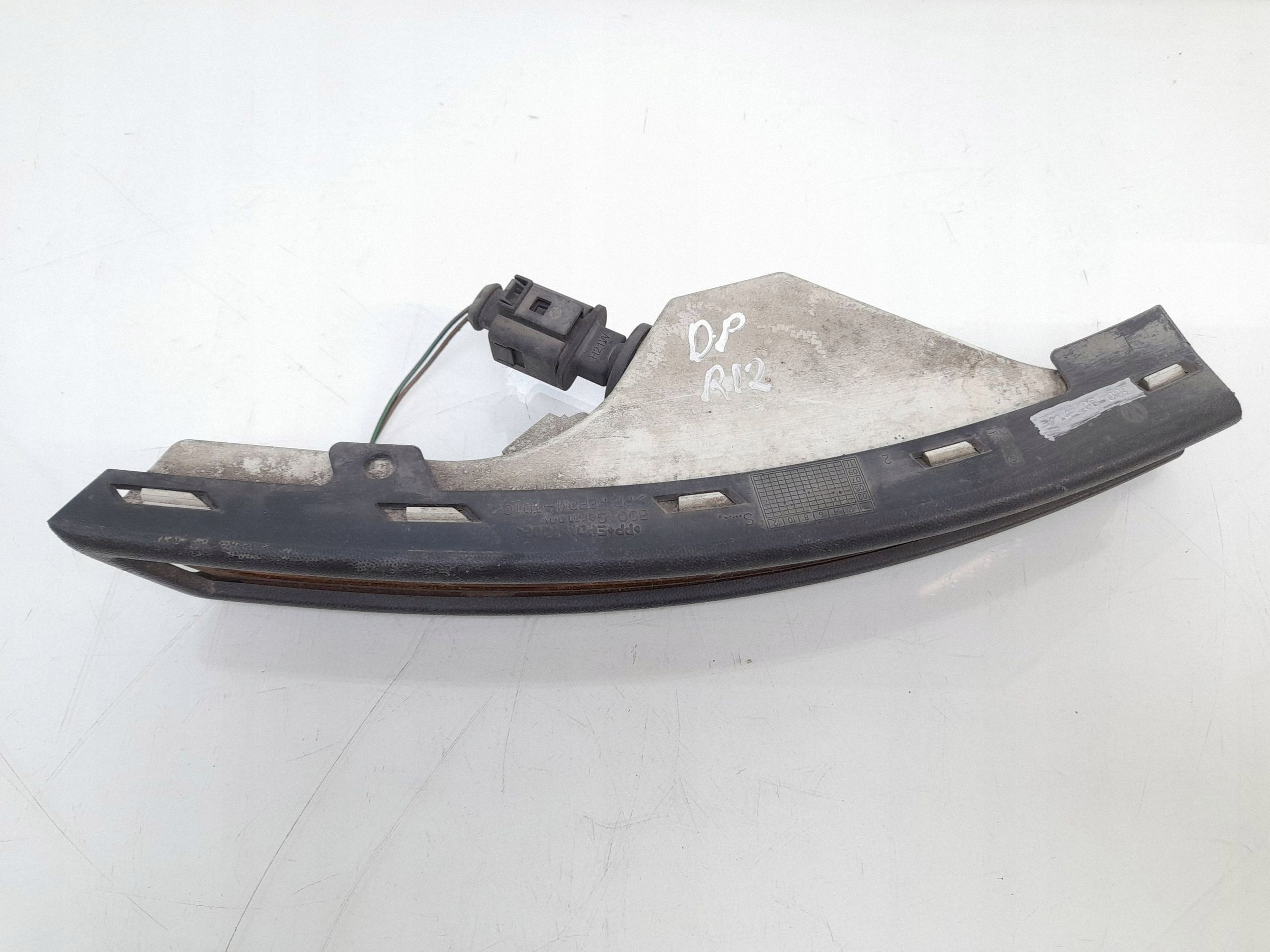 VW Passat B6 right frame of the direction indicator Nowa
