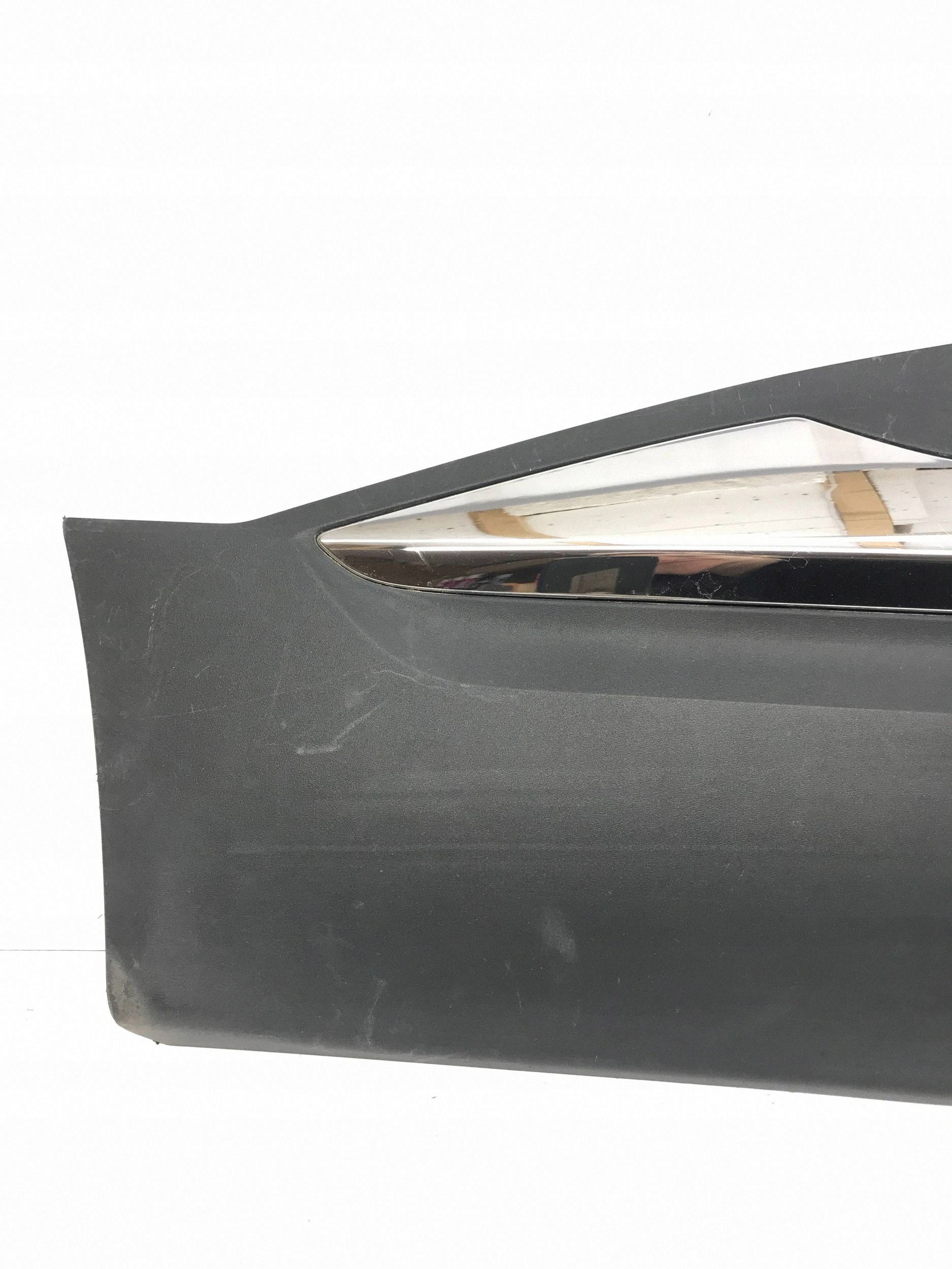 Oven lista taka oikea kromi Renault Kadjar 828761958R