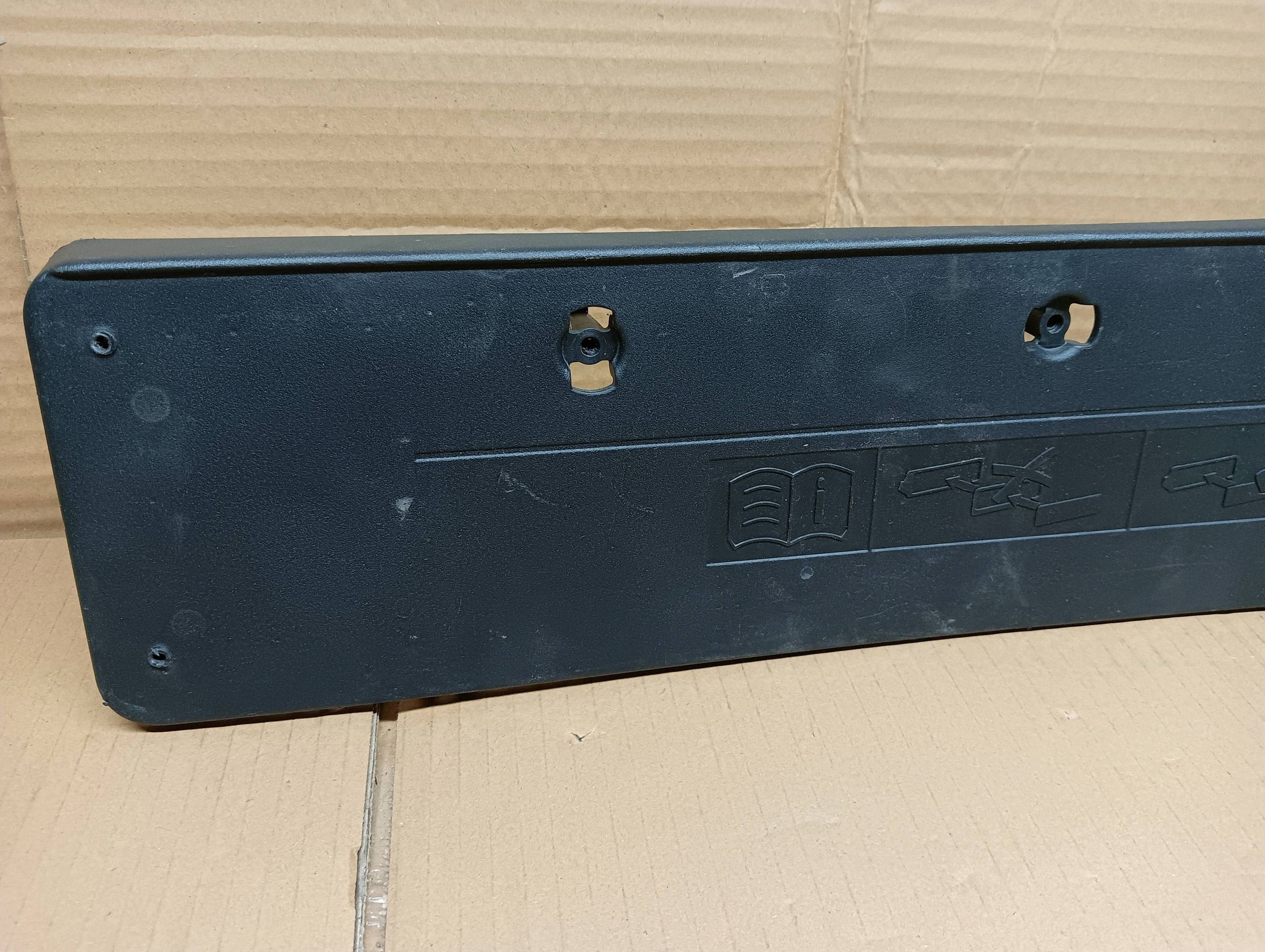 Cadre plaque B-Klasse W247 A2478854907 image 3