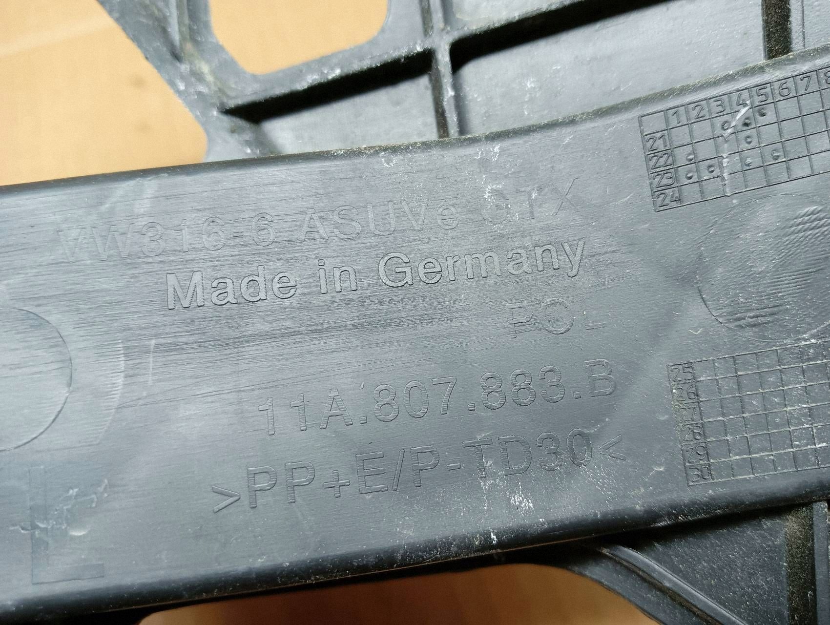 VW ID.4 Front Bumper Bracket Left Used image 5