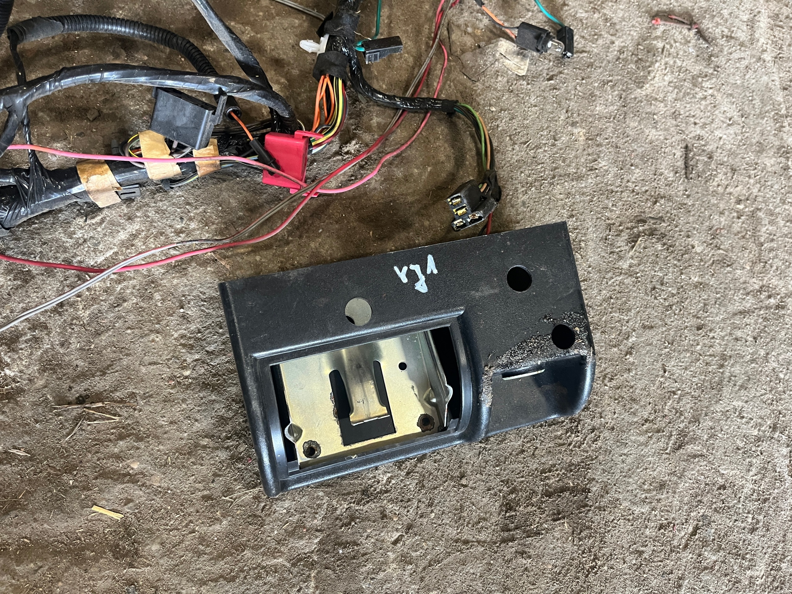 Electrical wiring harness Jeep Wrangler YJ 87-95 image 3