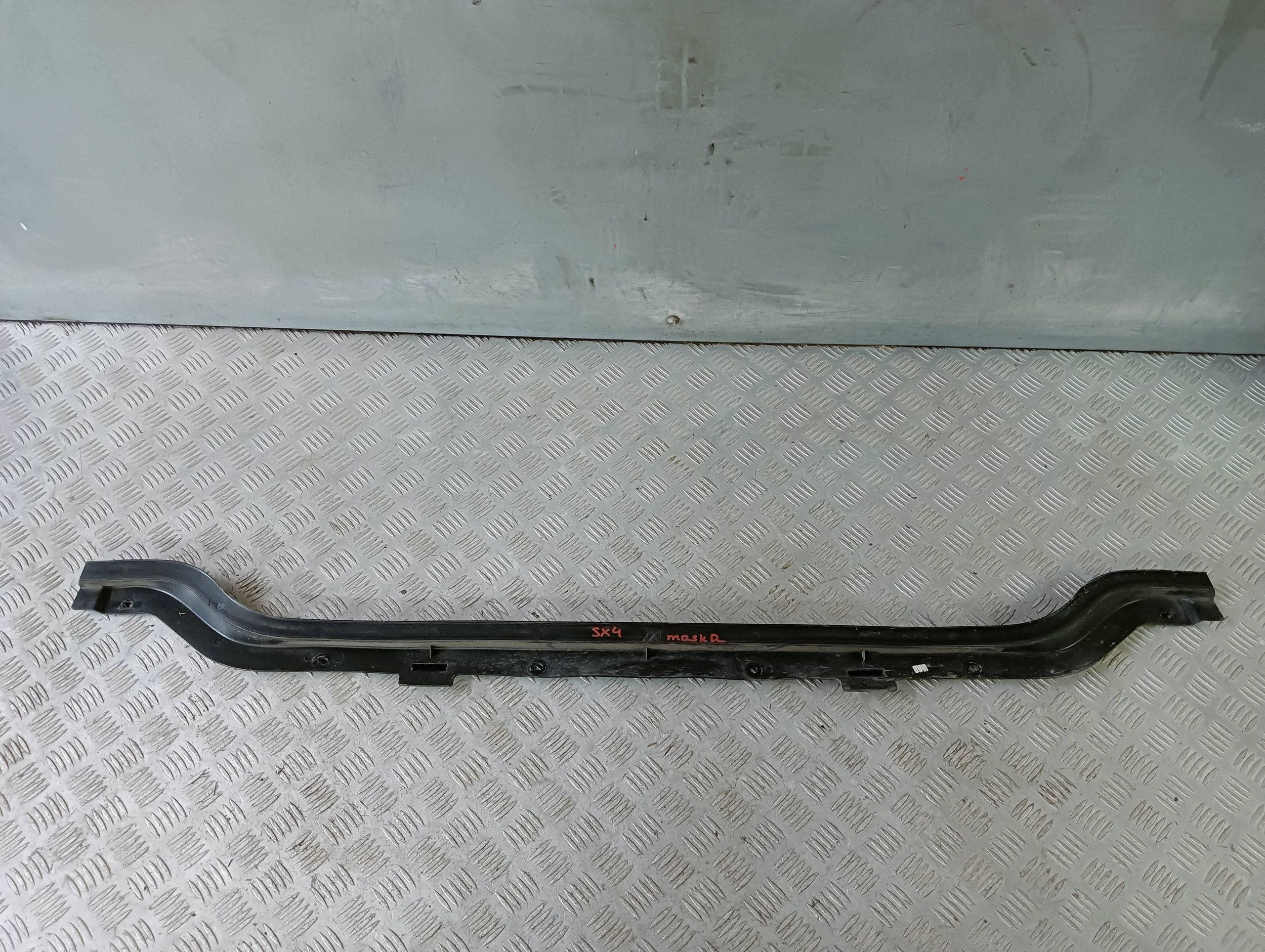 Joint de capot Suzuki SX4 S-CROSS 72363-61M0 image 4