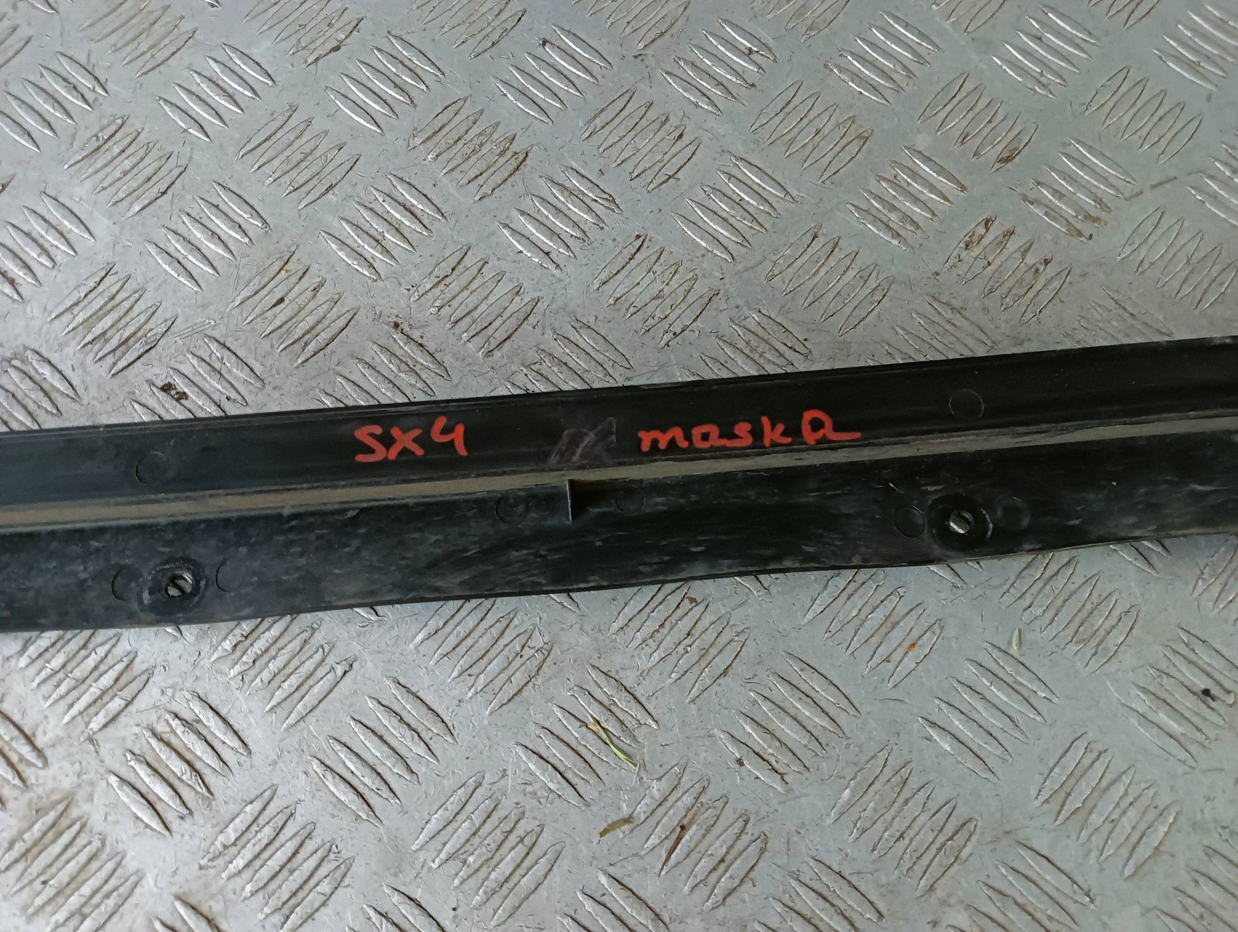 Joint de capot Suzuki SX4 S-CROSS 72363-61M0 image 5