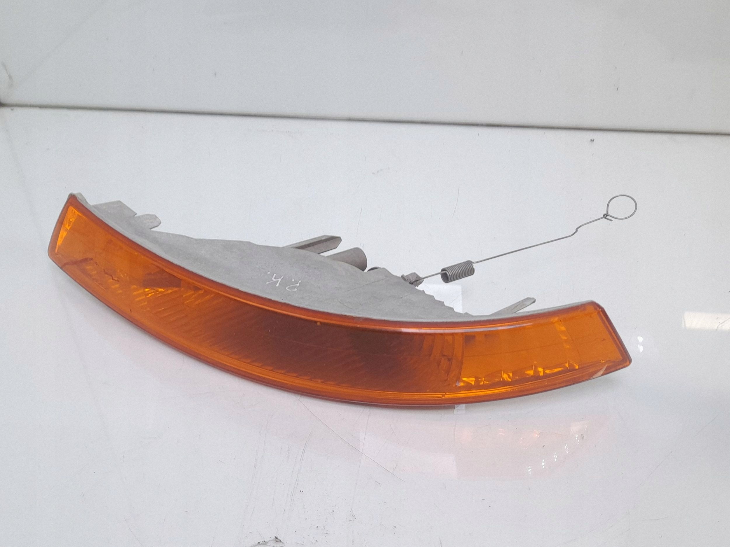Direction indicator traffic Renault OE 8200007031 image 2