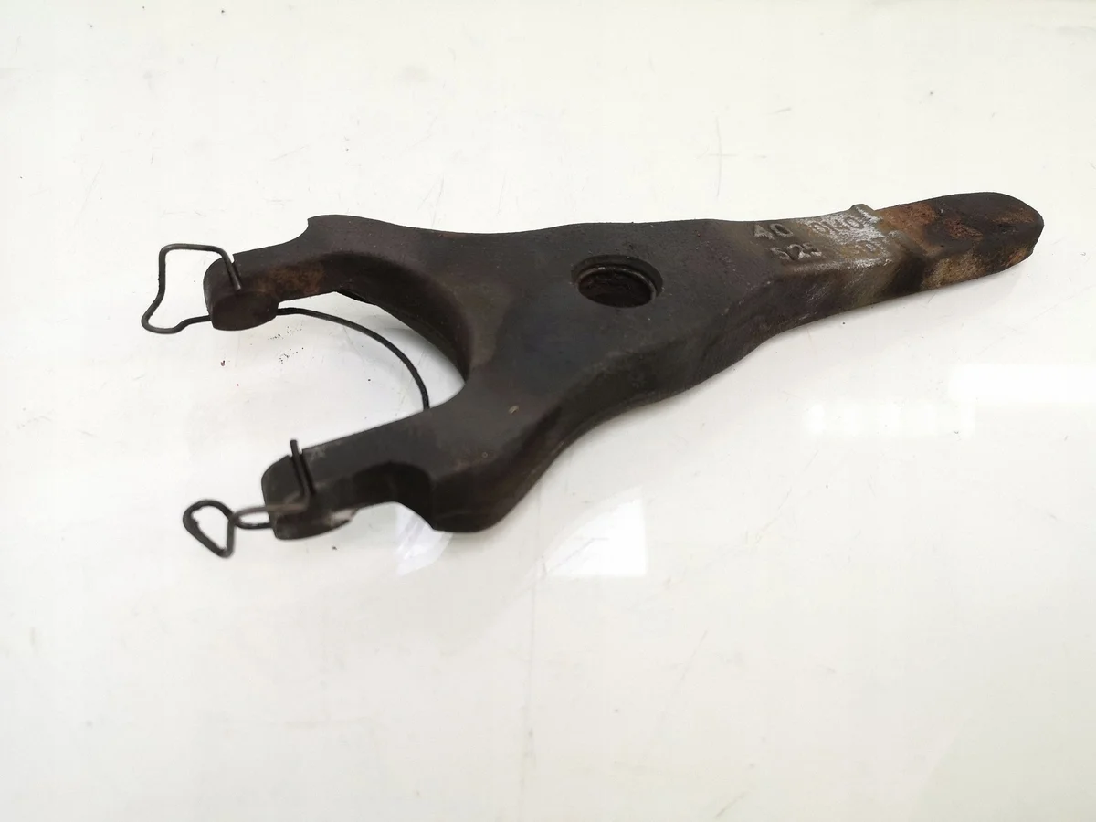 Toyota Avensis T250 2007 - Support d'embrayage
