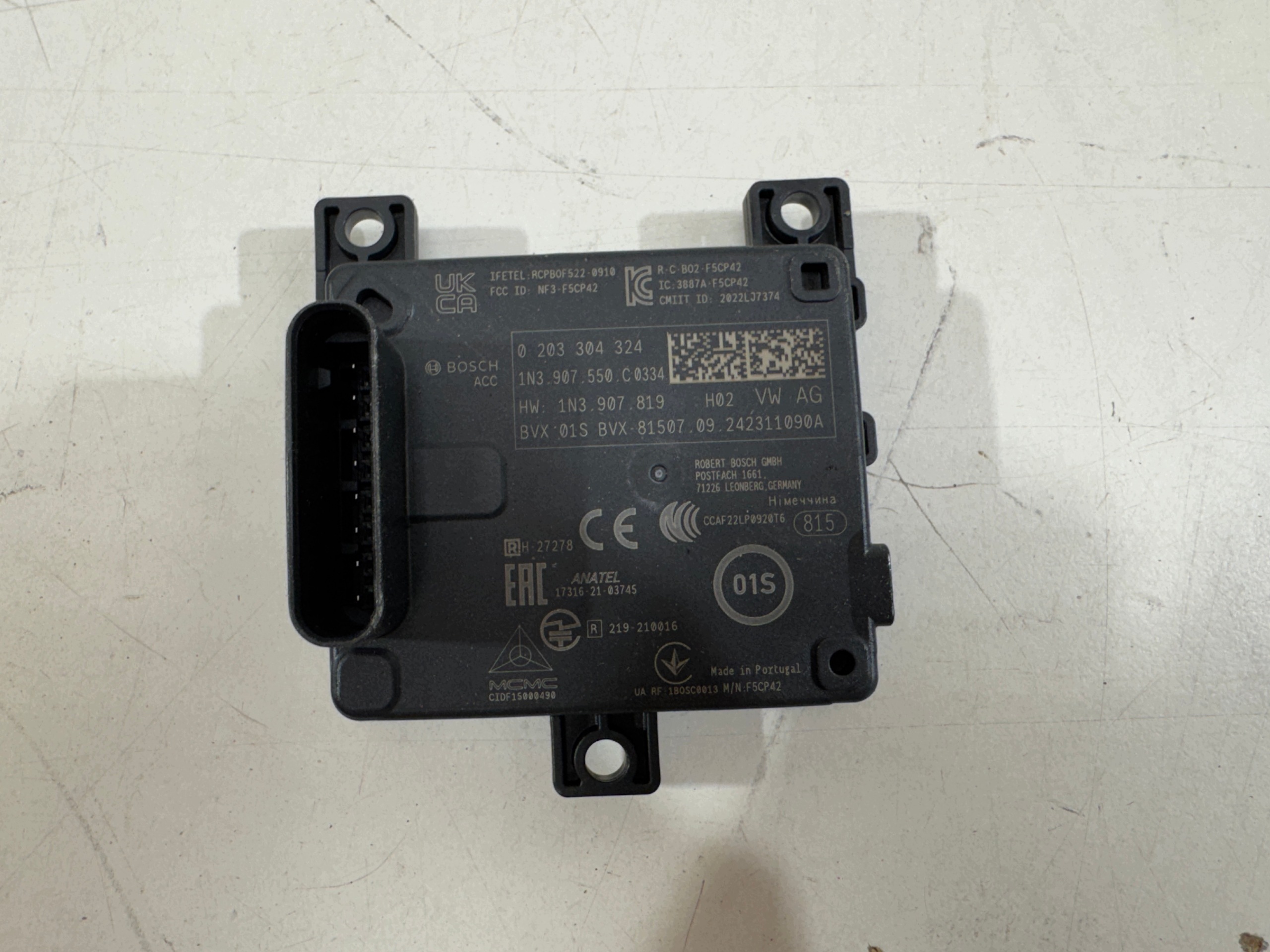 Tutka-anturi ACC VW SEAT SKODA 1N3907819