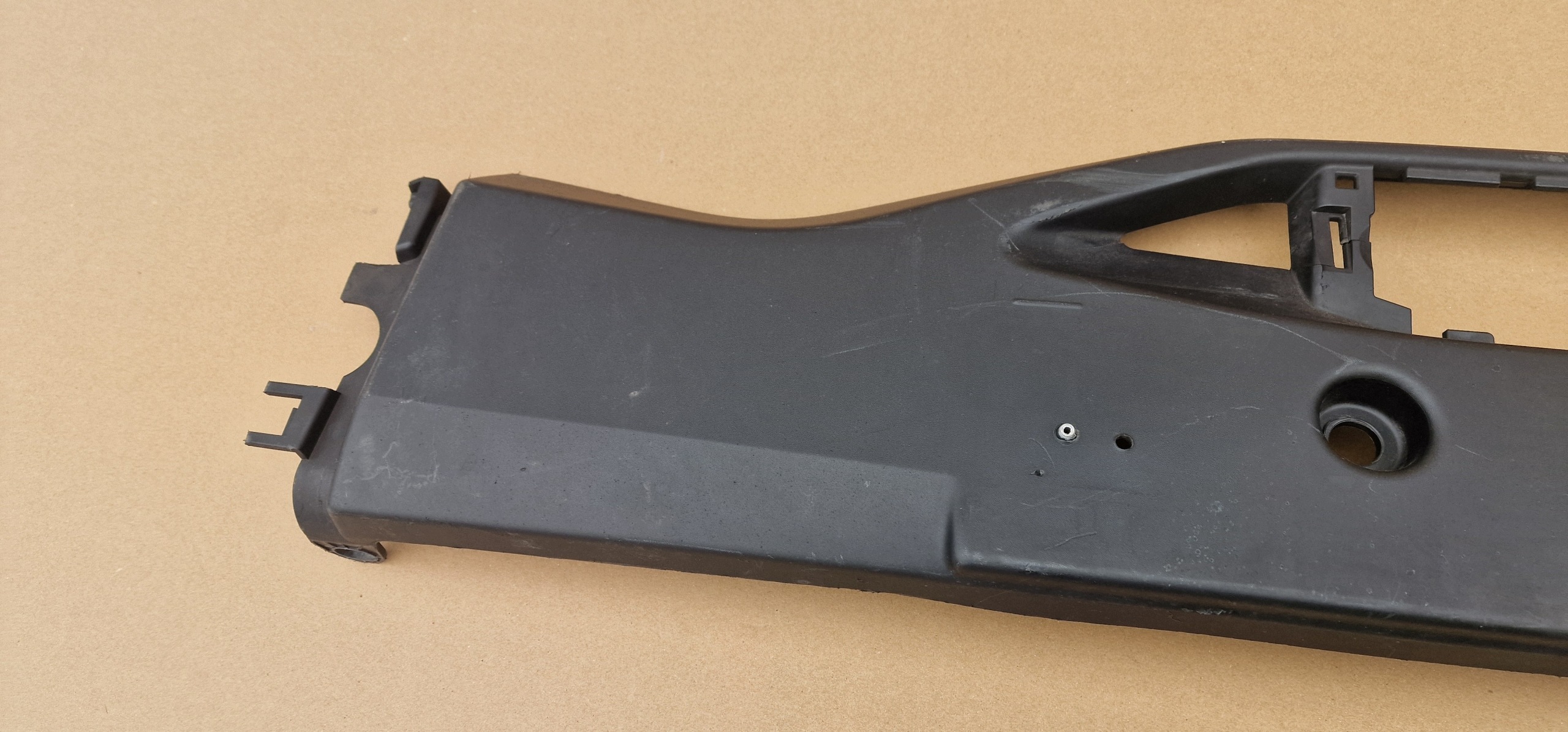 Renault T Range Bumper Midden Kap 78620957 image 3