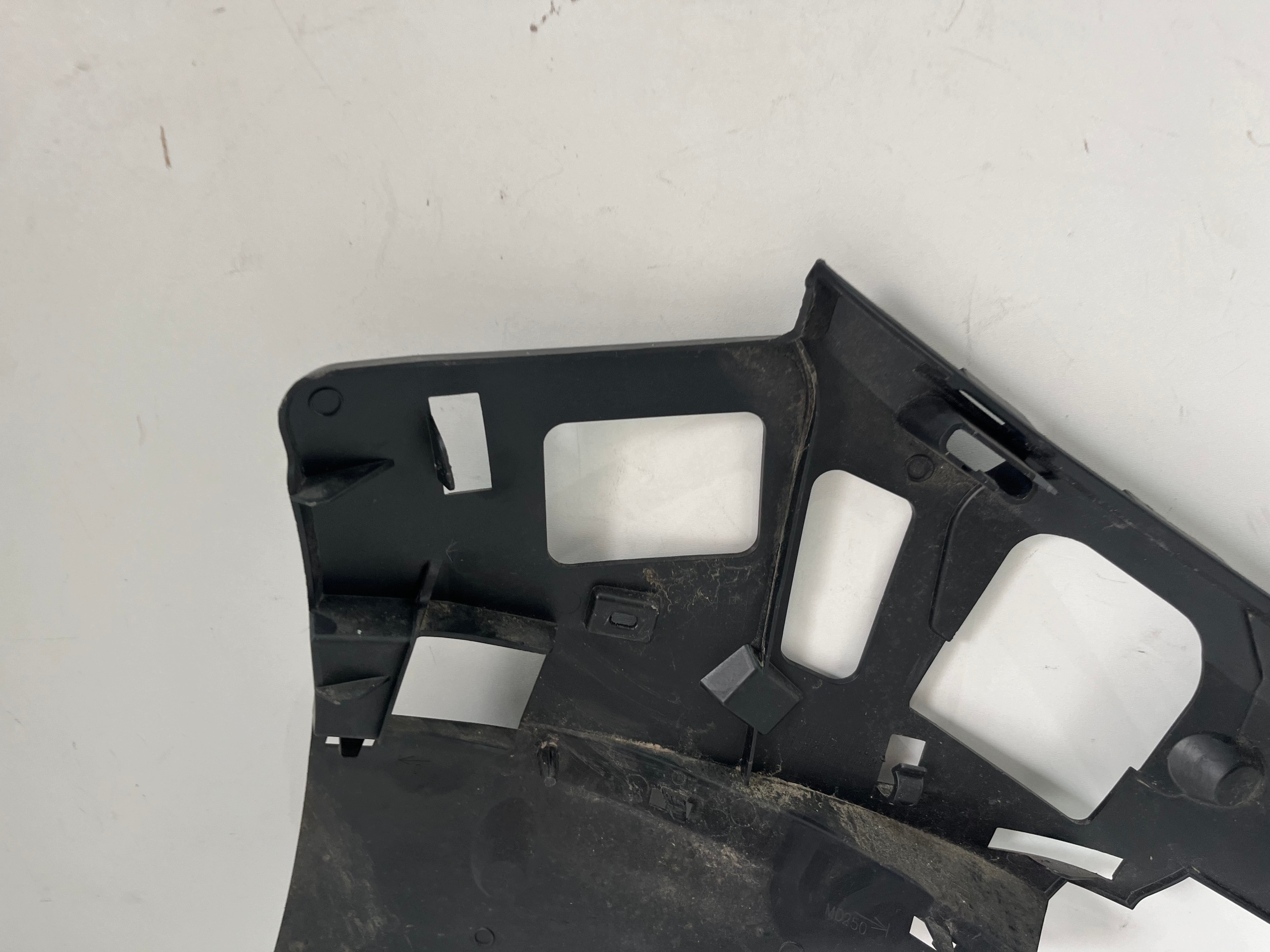 Renault Scenic IV Front Bumper Bracket Left image 6