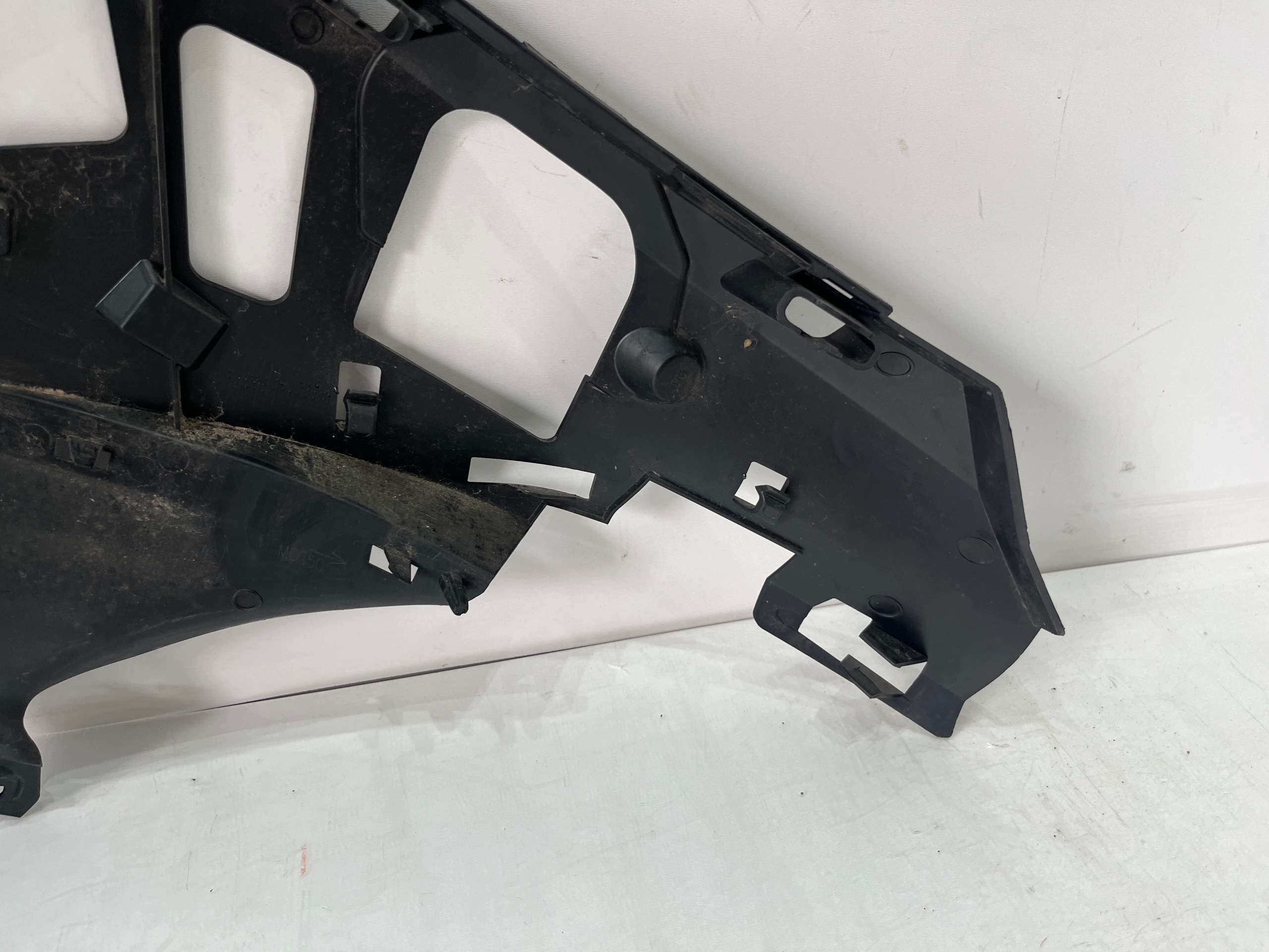Renault Scenic IV Front Bumper Bracket Left image 8