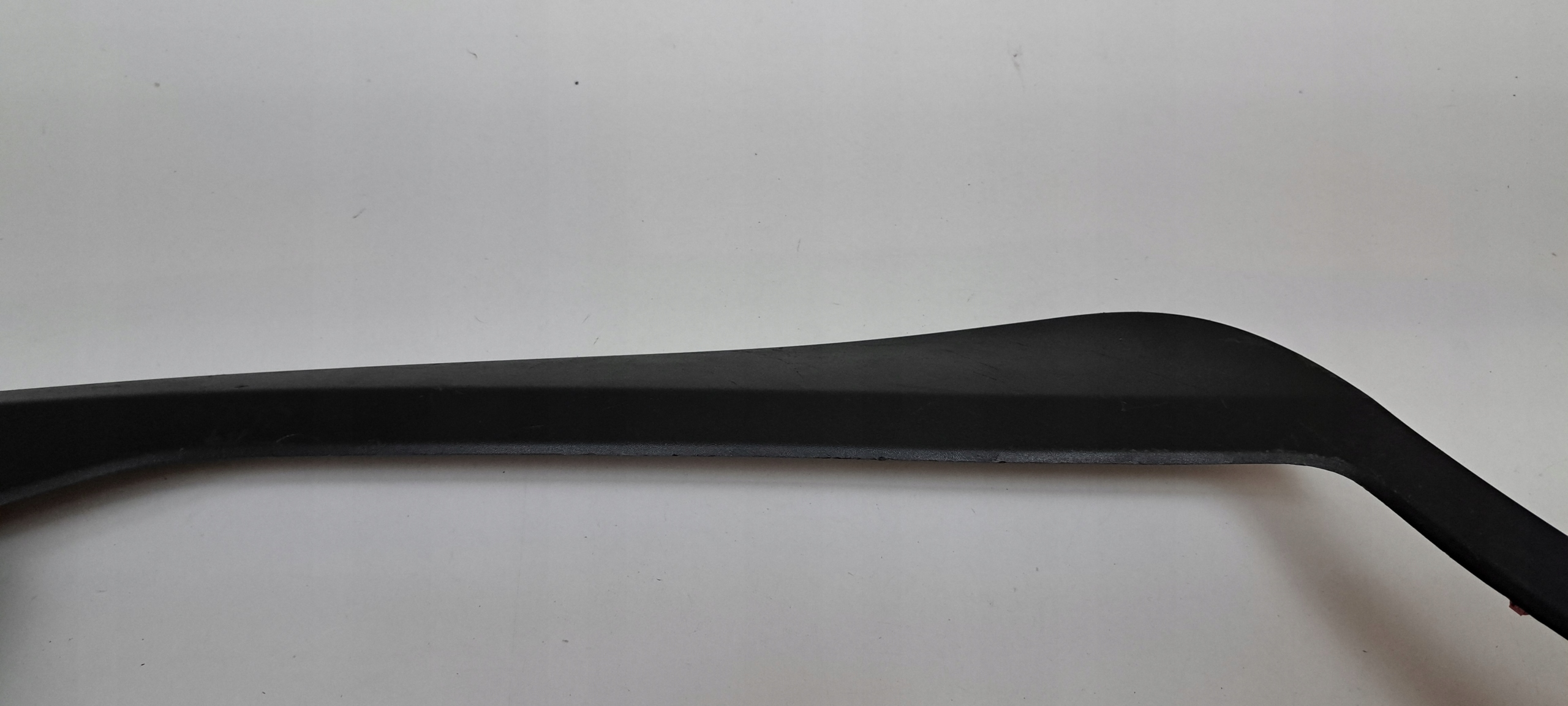 Kia Stonic Türleiste rechts hinten OEM 87734-H8400 image 5