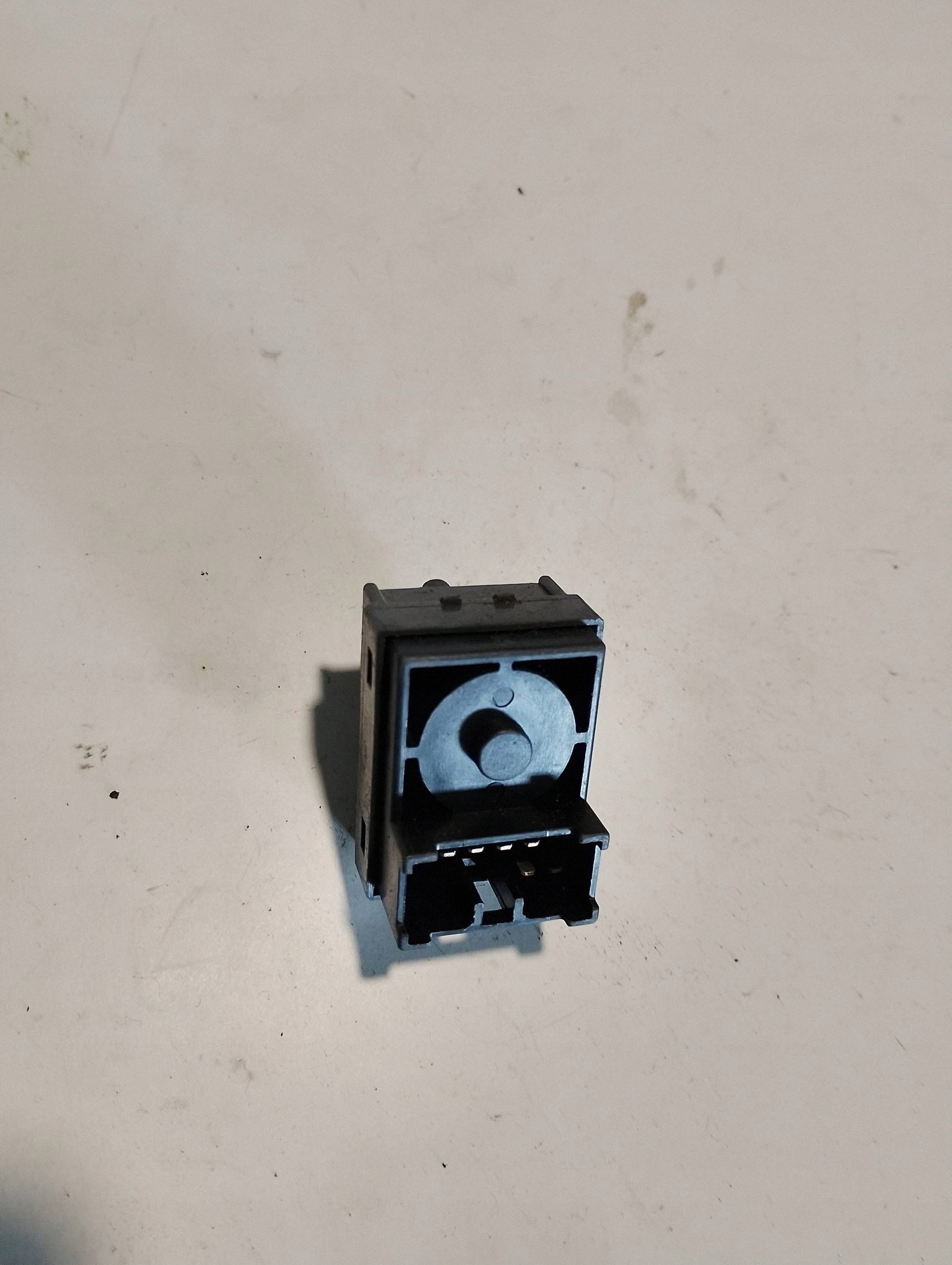 Interruptor ajuste espejos Mitsubishi Colt A4518200410 image 4
