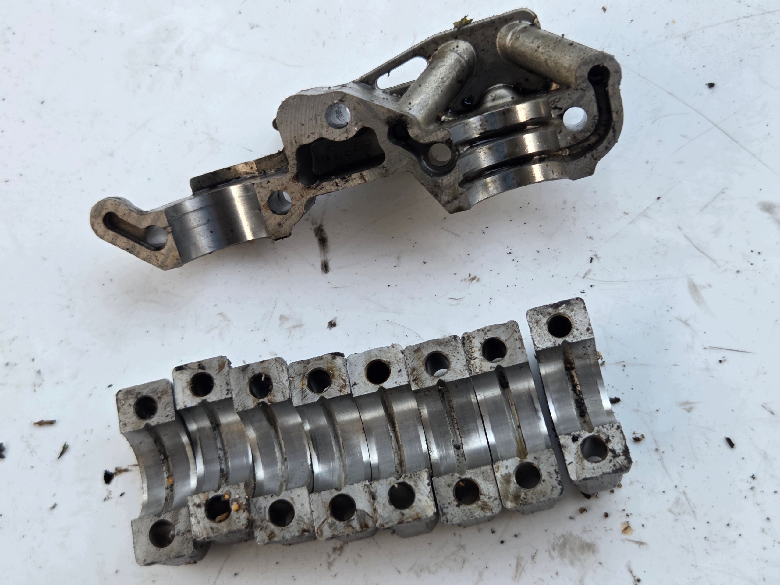Pontets de arbre à cames Nissan Primera P12 1.8 16v QG18