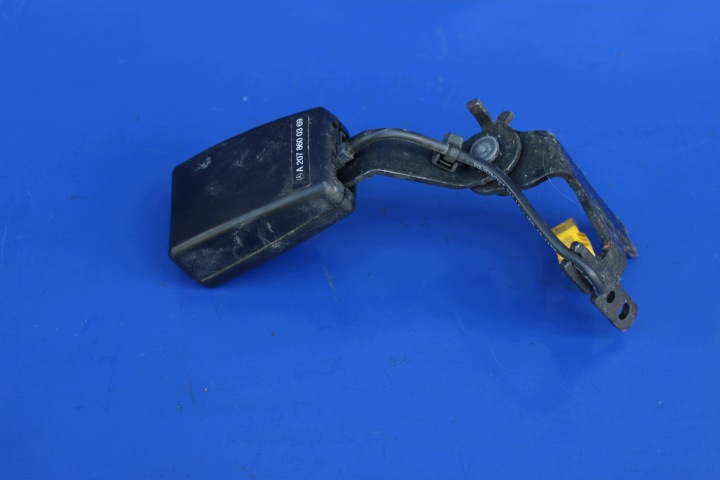 Takalukko solki vyö taka OE Mercedes W207 C207 Lift Cabrio A2078600369